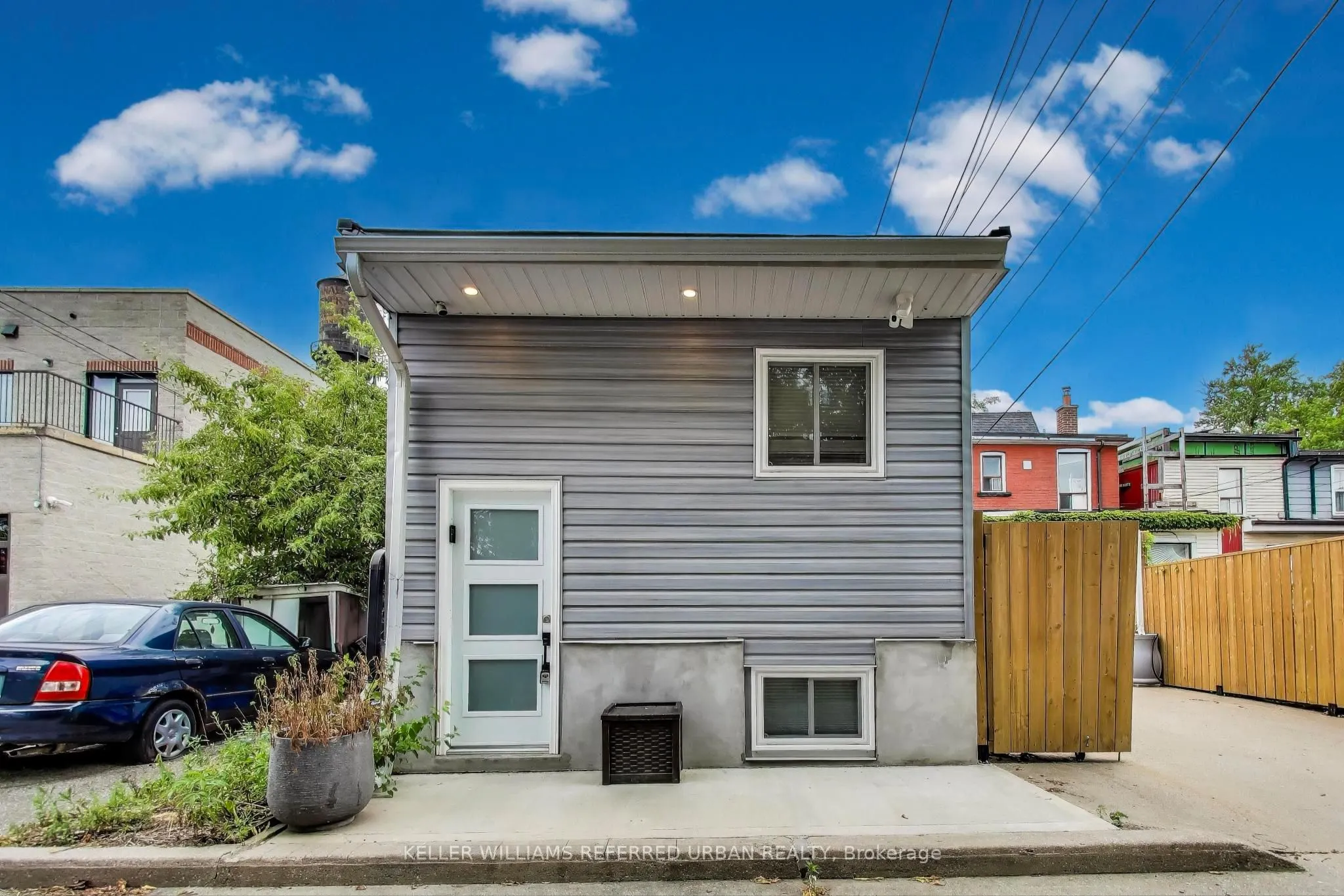 225 Wallace Avenue, #Laneway