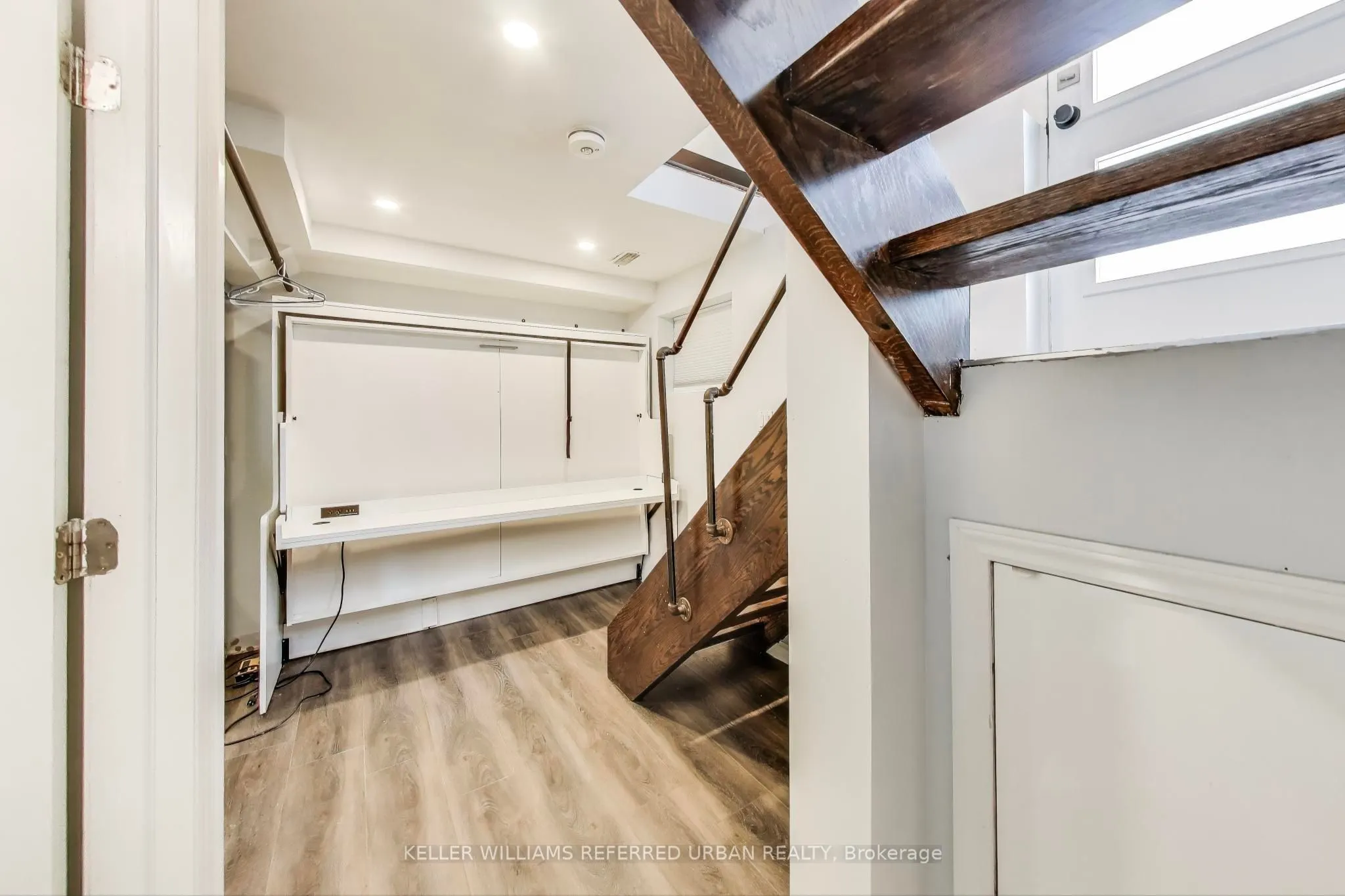 225 Wallace Avenue, #Laneway