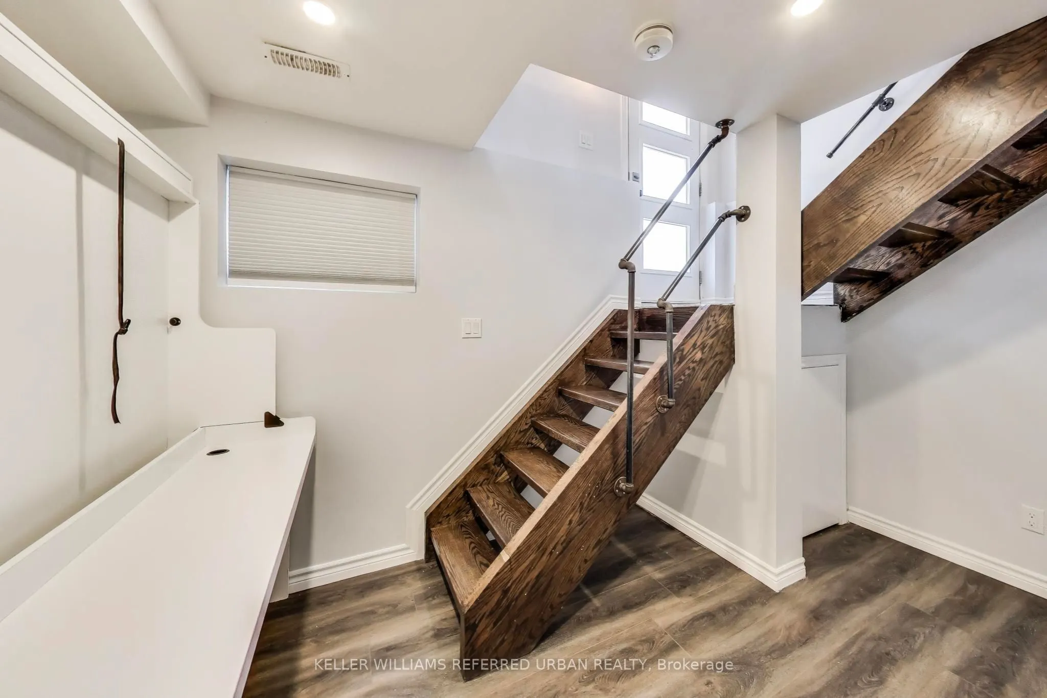 225 Wallace Avenue, #Laneway