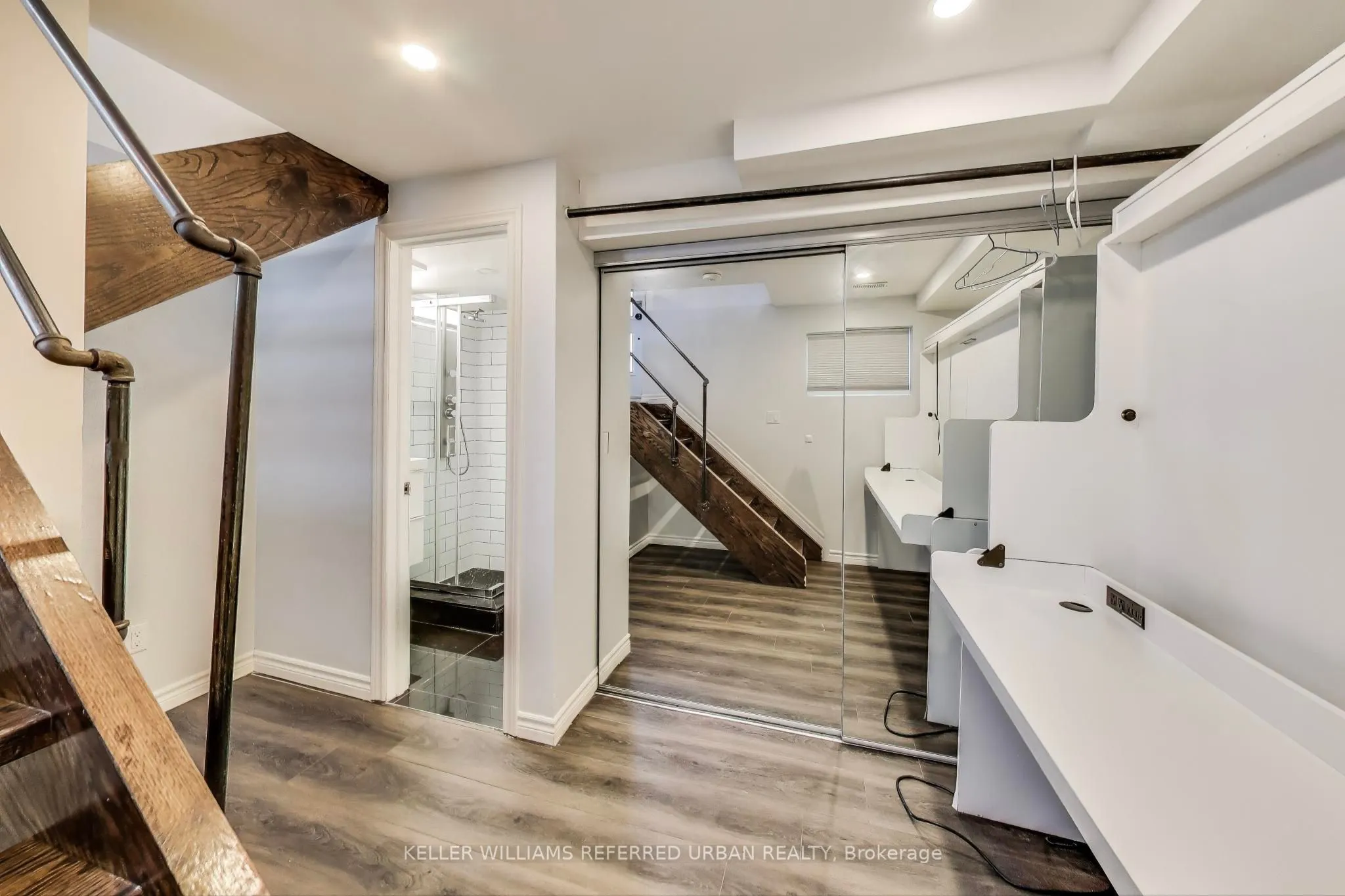 225 Wallace Avenue, #Laneway