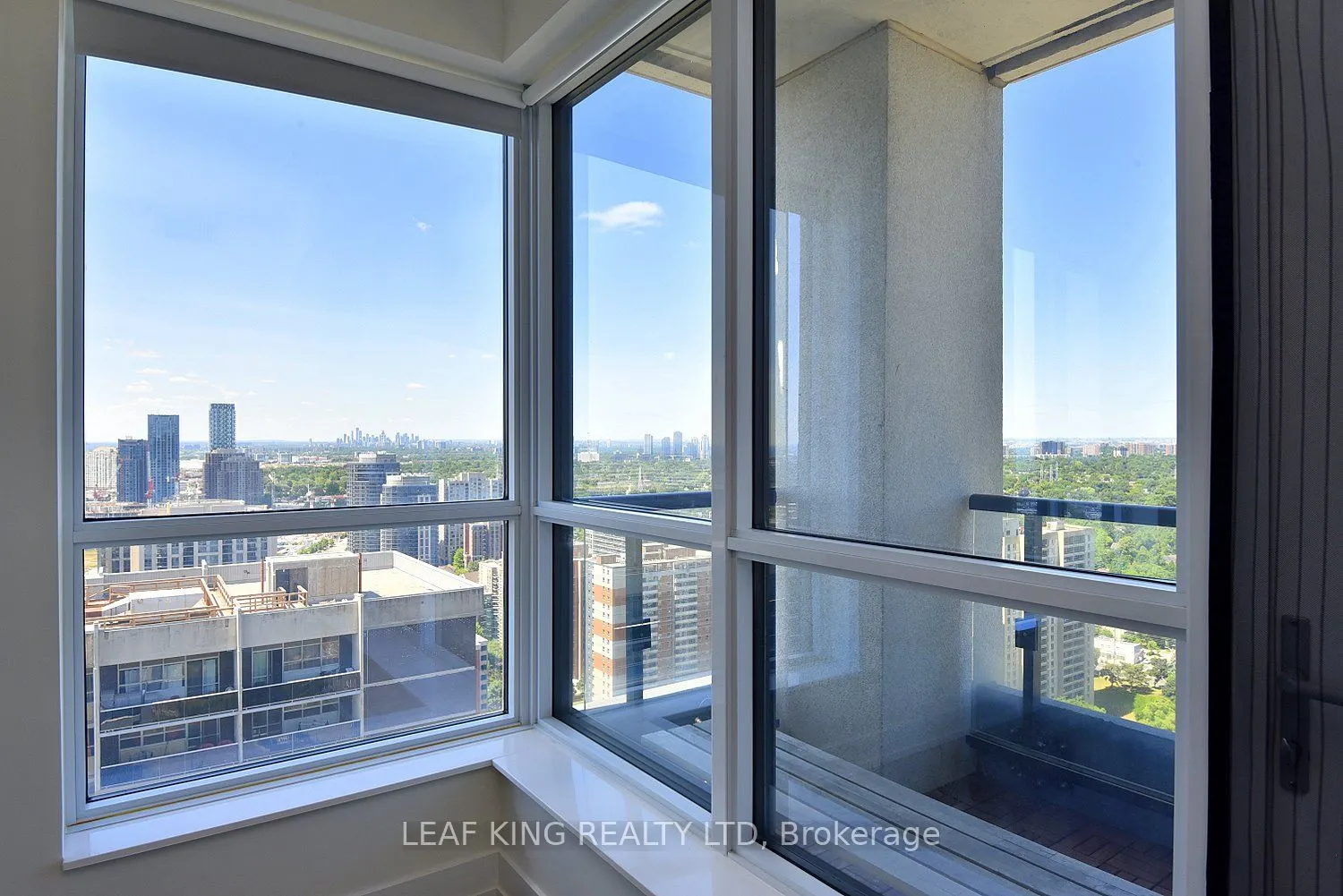 9 Mabelle Avenue, #3316