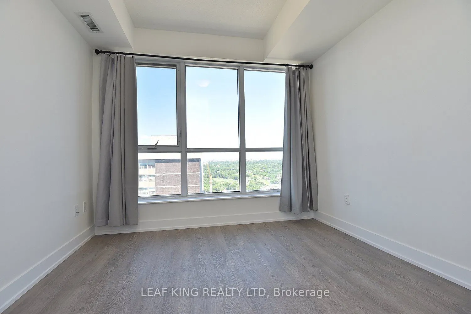 9 Mabelle Avenue, #3316