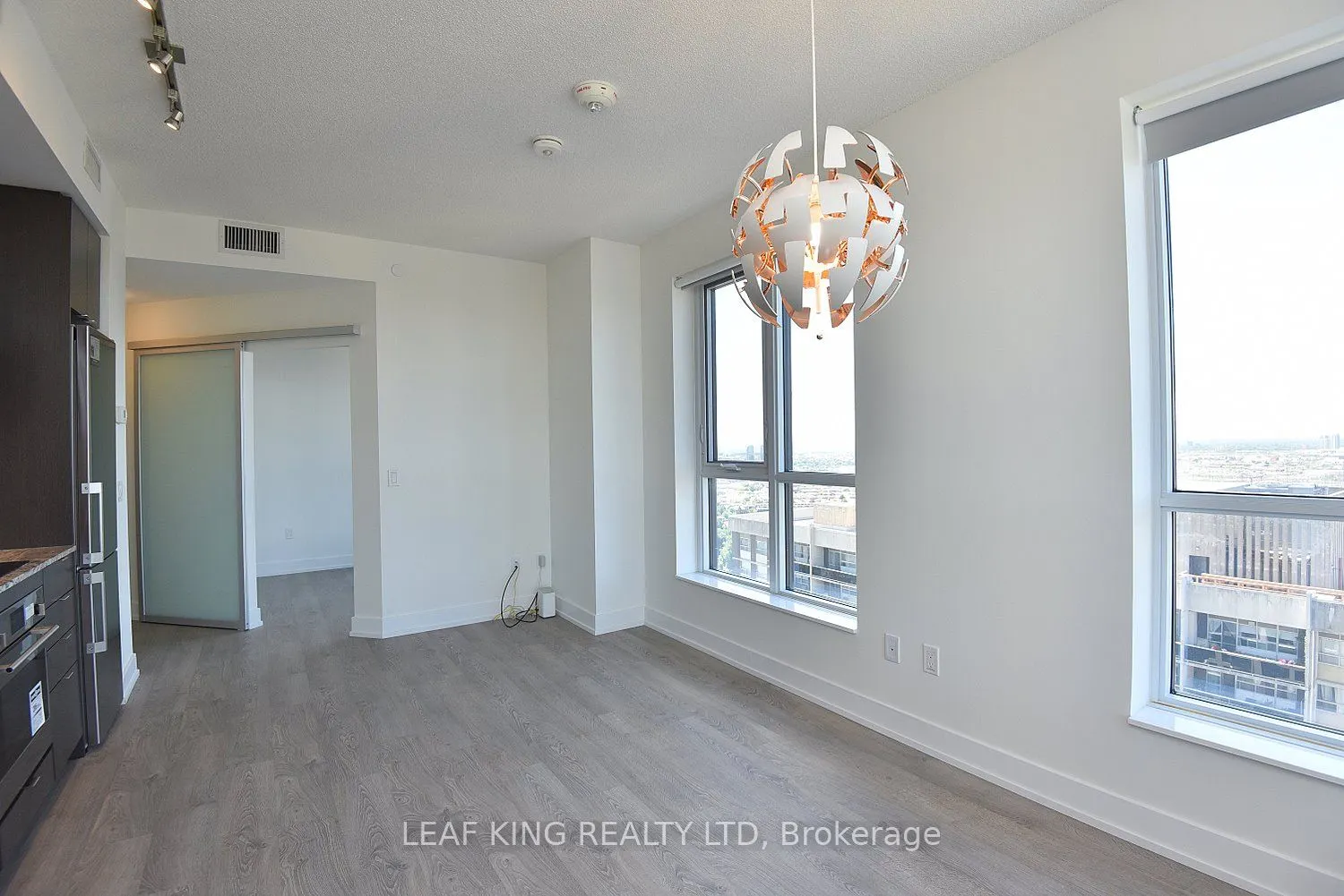 9 Mabelle Avenue, #3316
