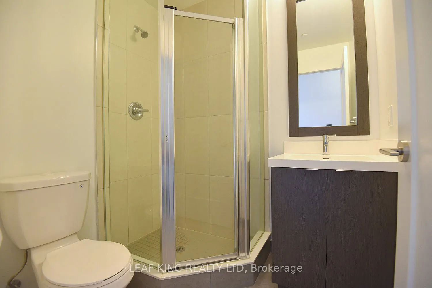 9 Mabelle Avenue, #3316