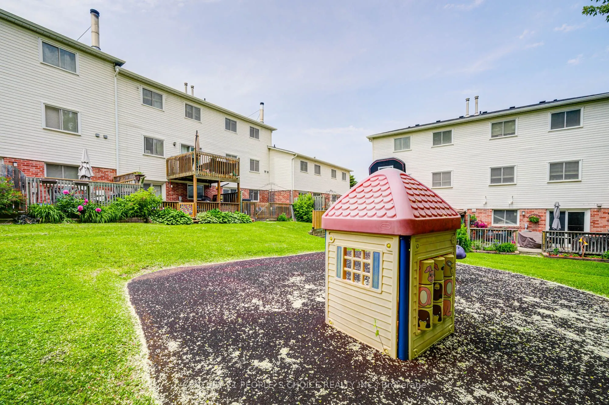 83 Corey Circle
