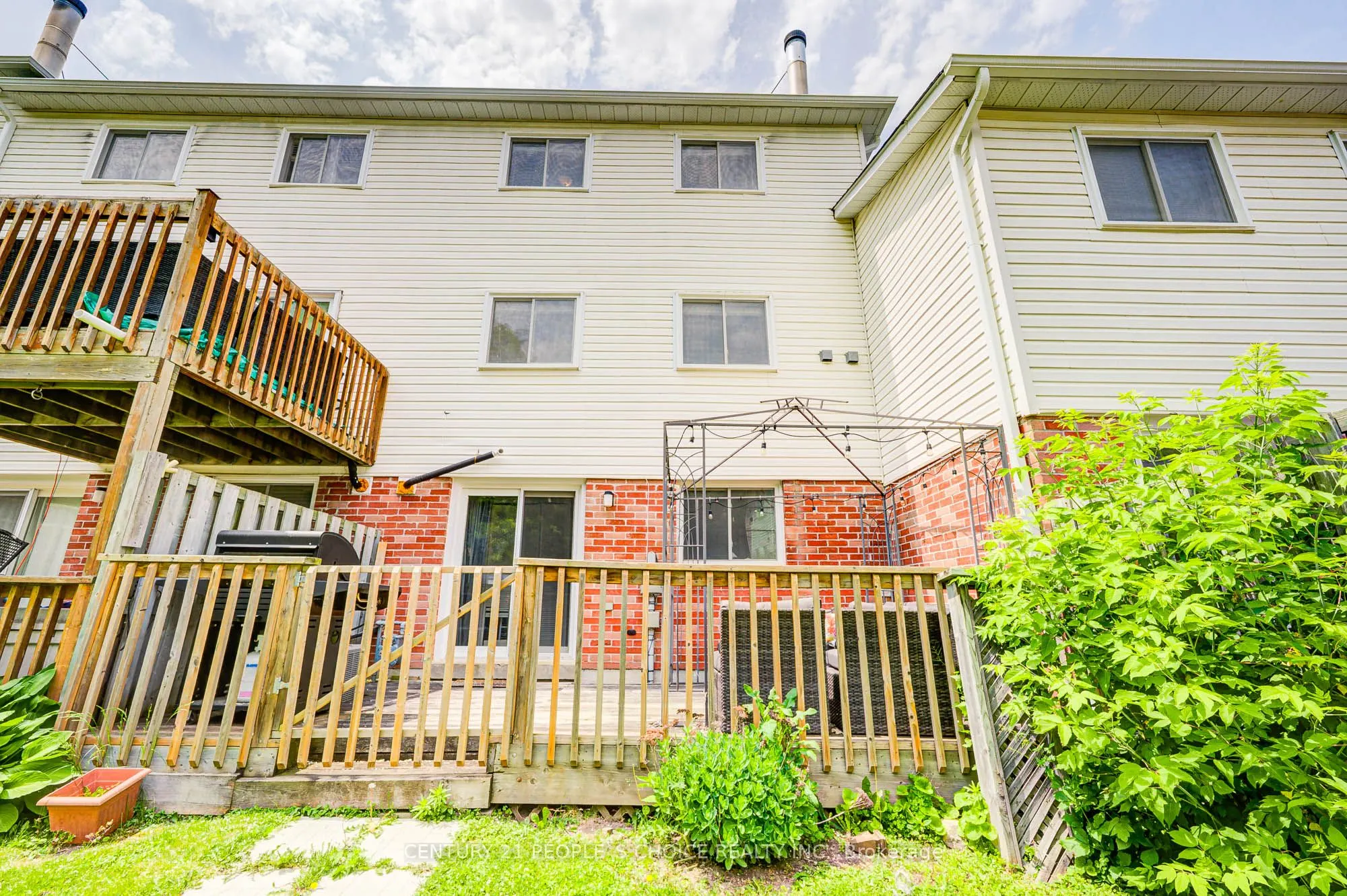 83 Corey Circle