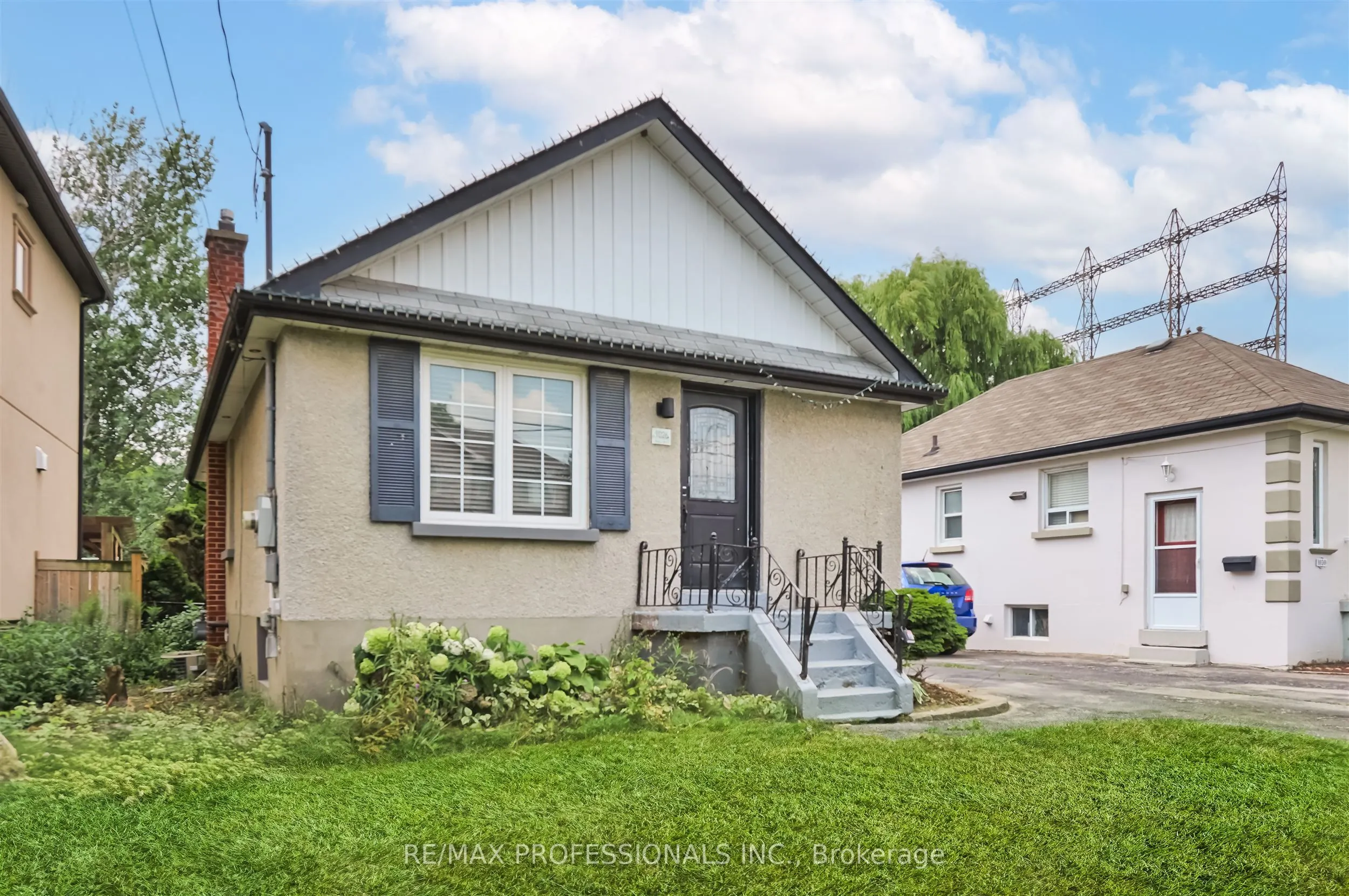 1026 Haig Boulevard, #Main