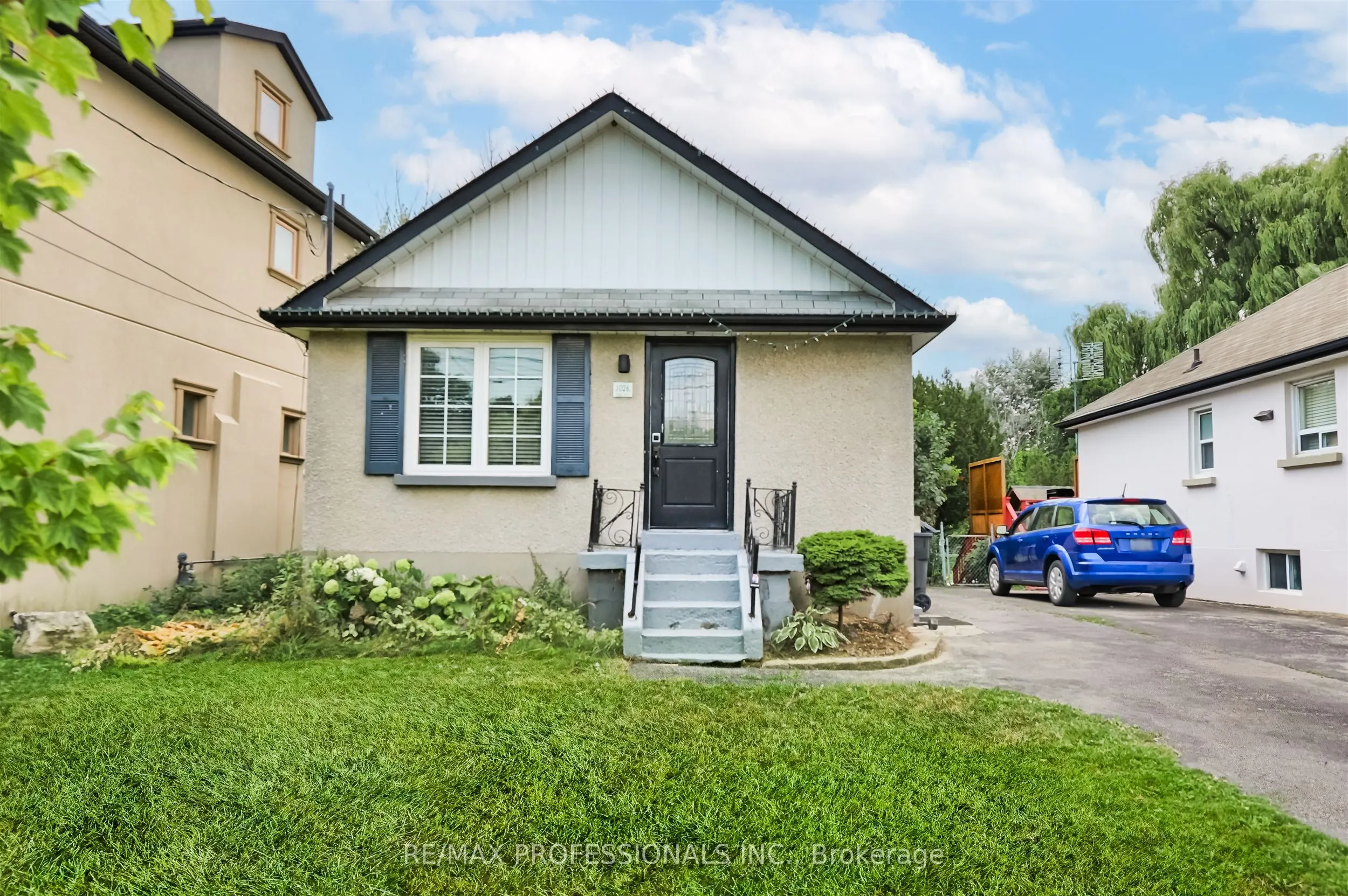 1026 Haig Boulevard, #Main