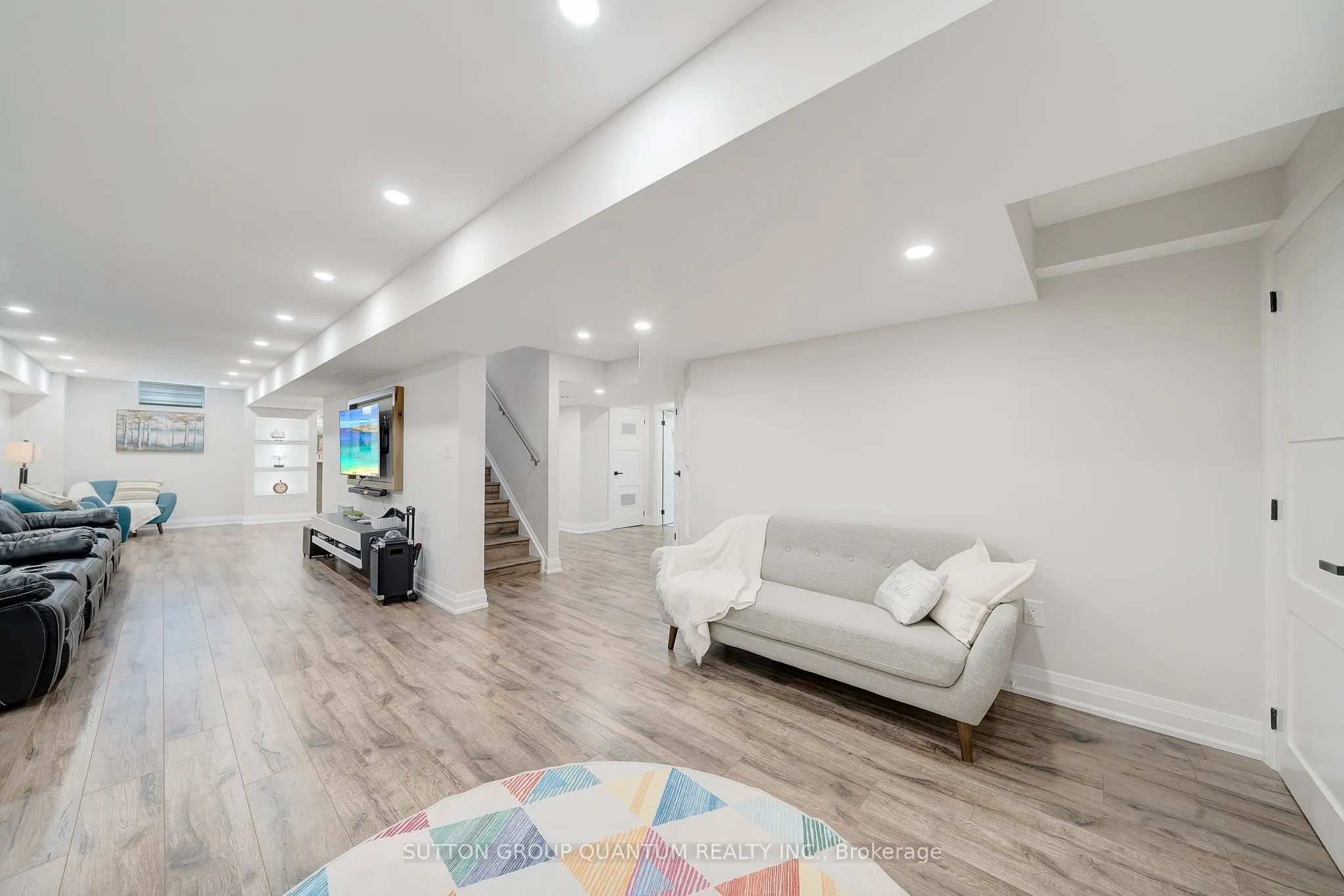 2201 Hillmount Drive