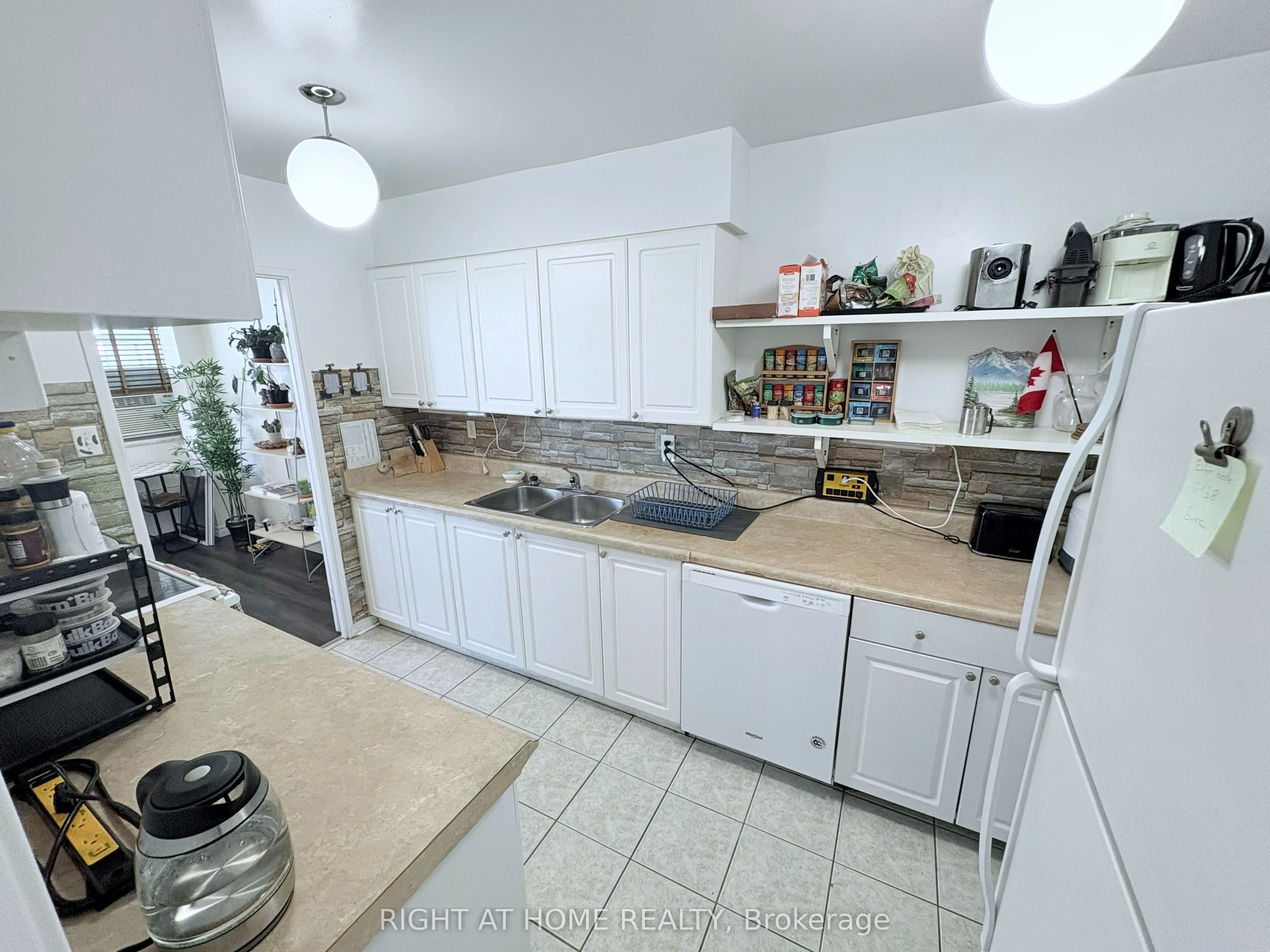 65 Southport Street, #1508