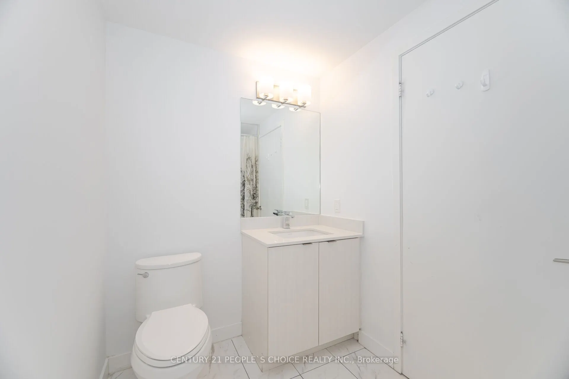 859 The Queensway, #525