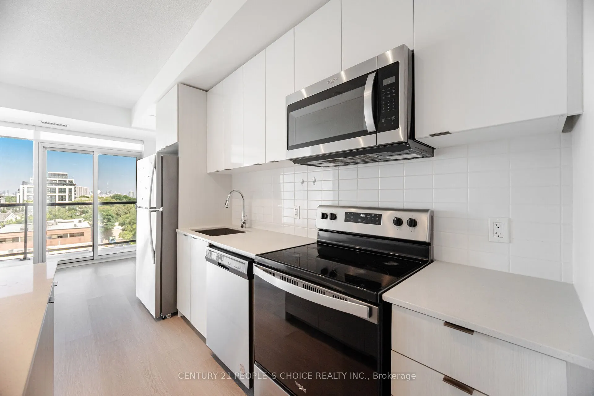 859 The Queensway, #525
