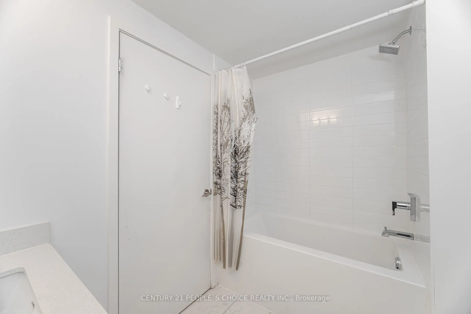 859 The Queensway, #525
