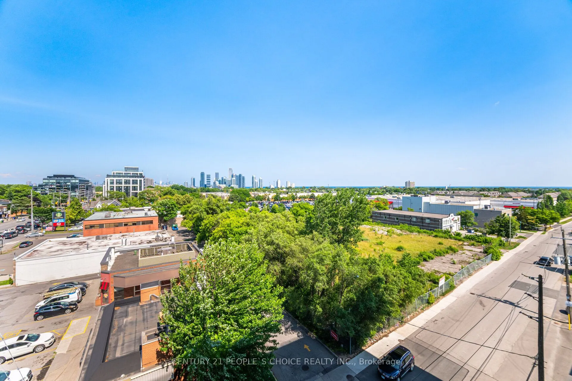 859 The Queensway, #525