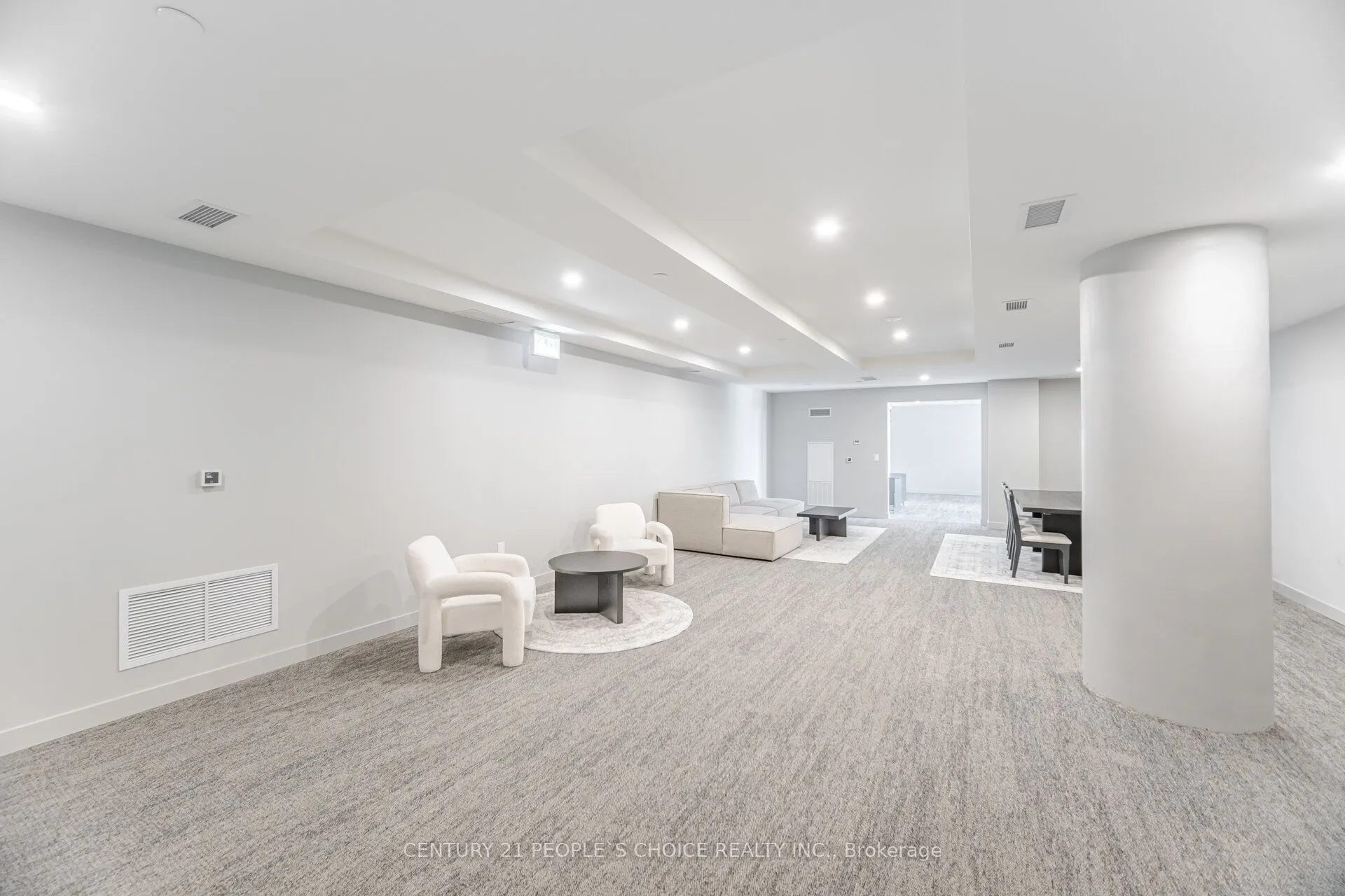 859 The Queensway, #525