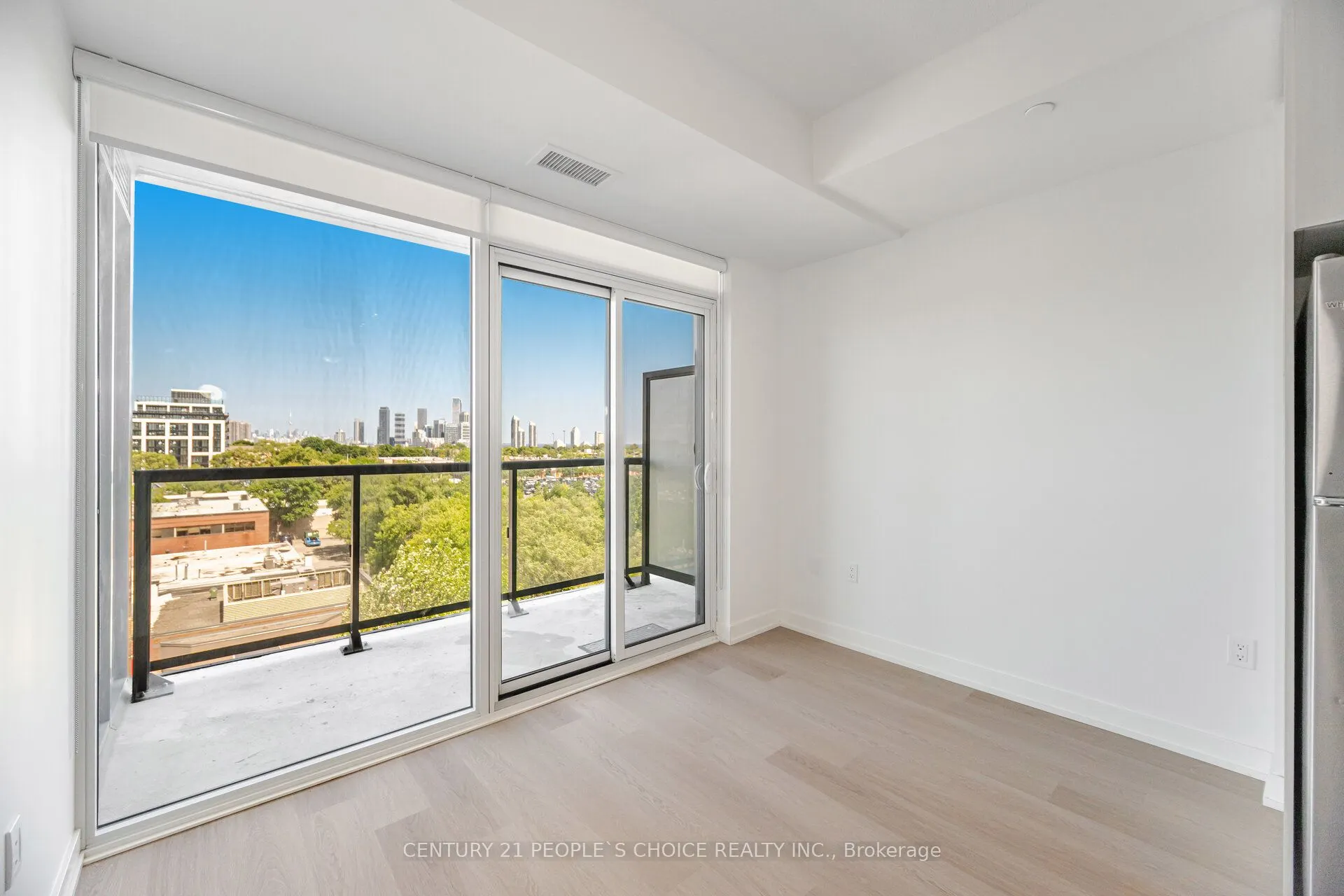 859 The Queensway, #525