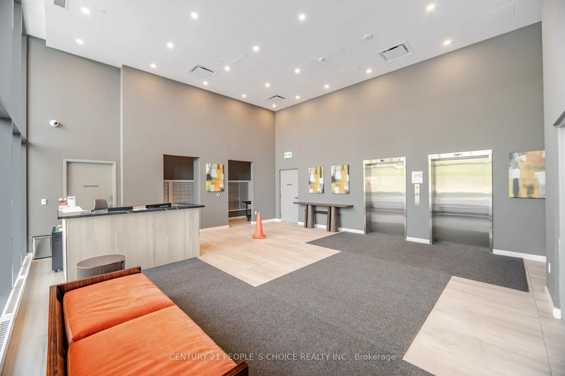 859 The Queensway, #525