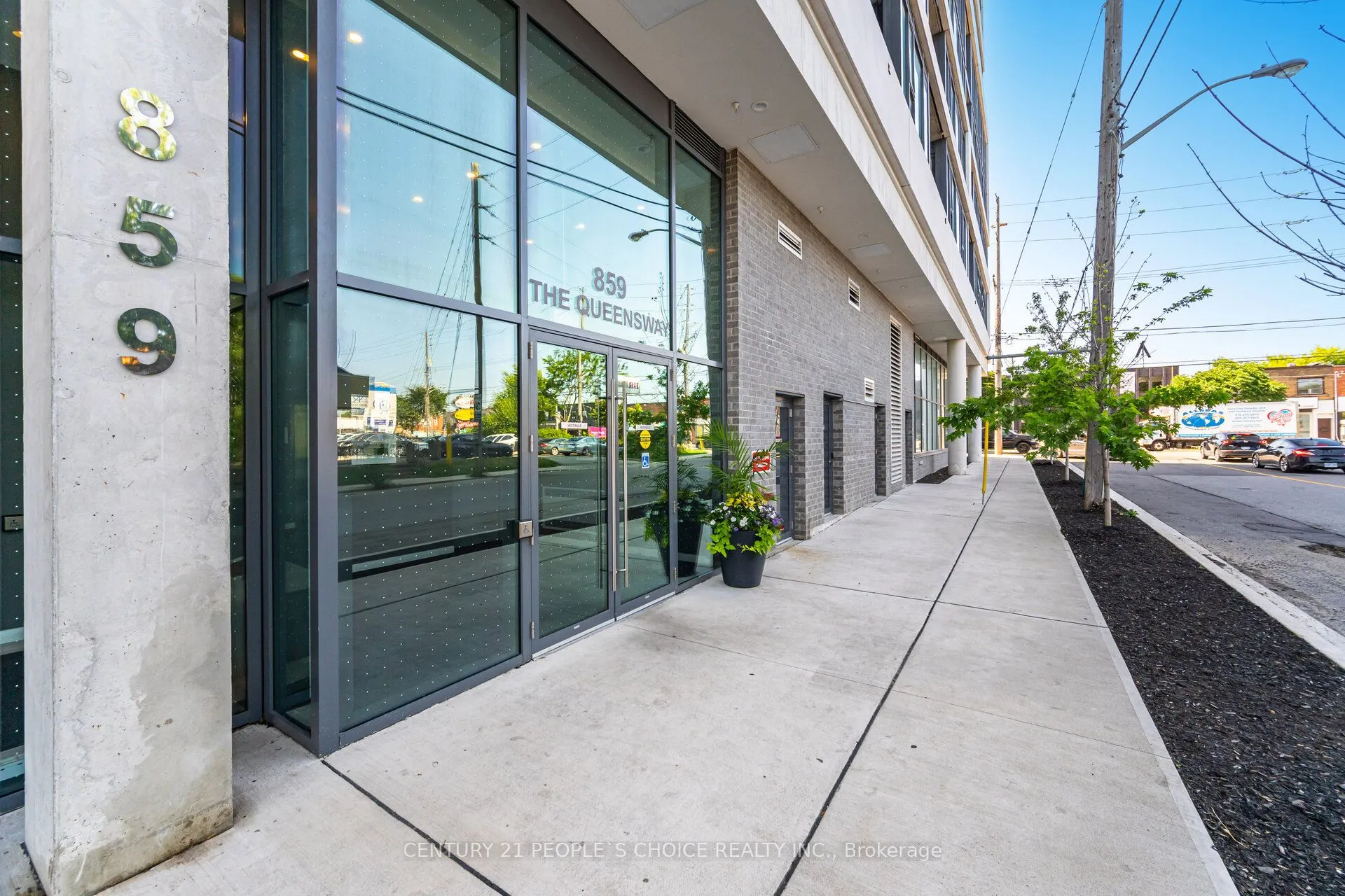859 The Queensway, #525