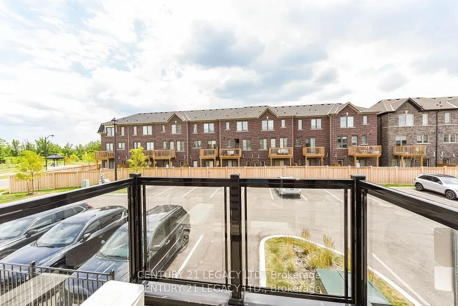 60 Halliford Place, #712