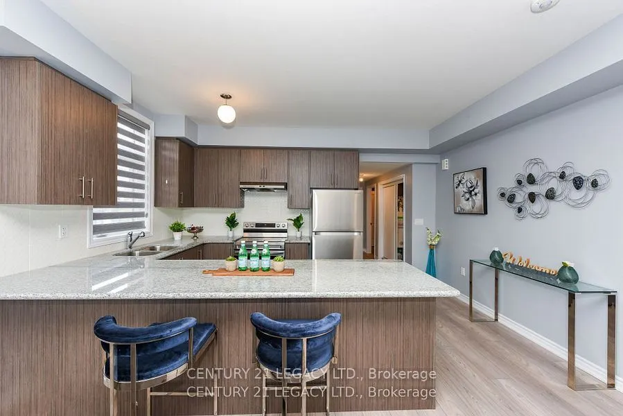 60 Halliford Place, #712