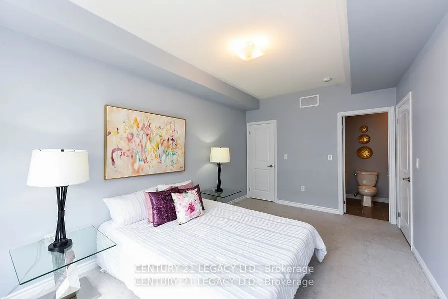 60 Halliford Place, #712