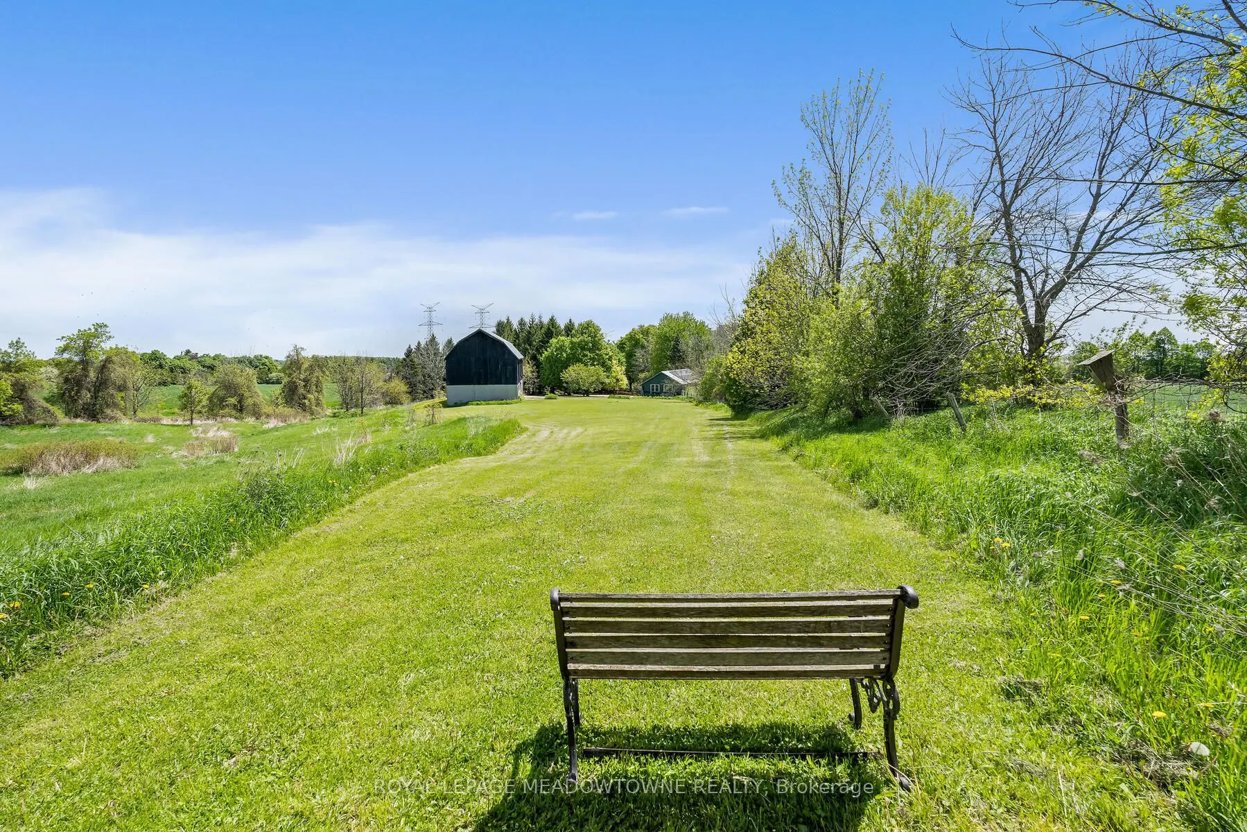 10319 15 Side Road