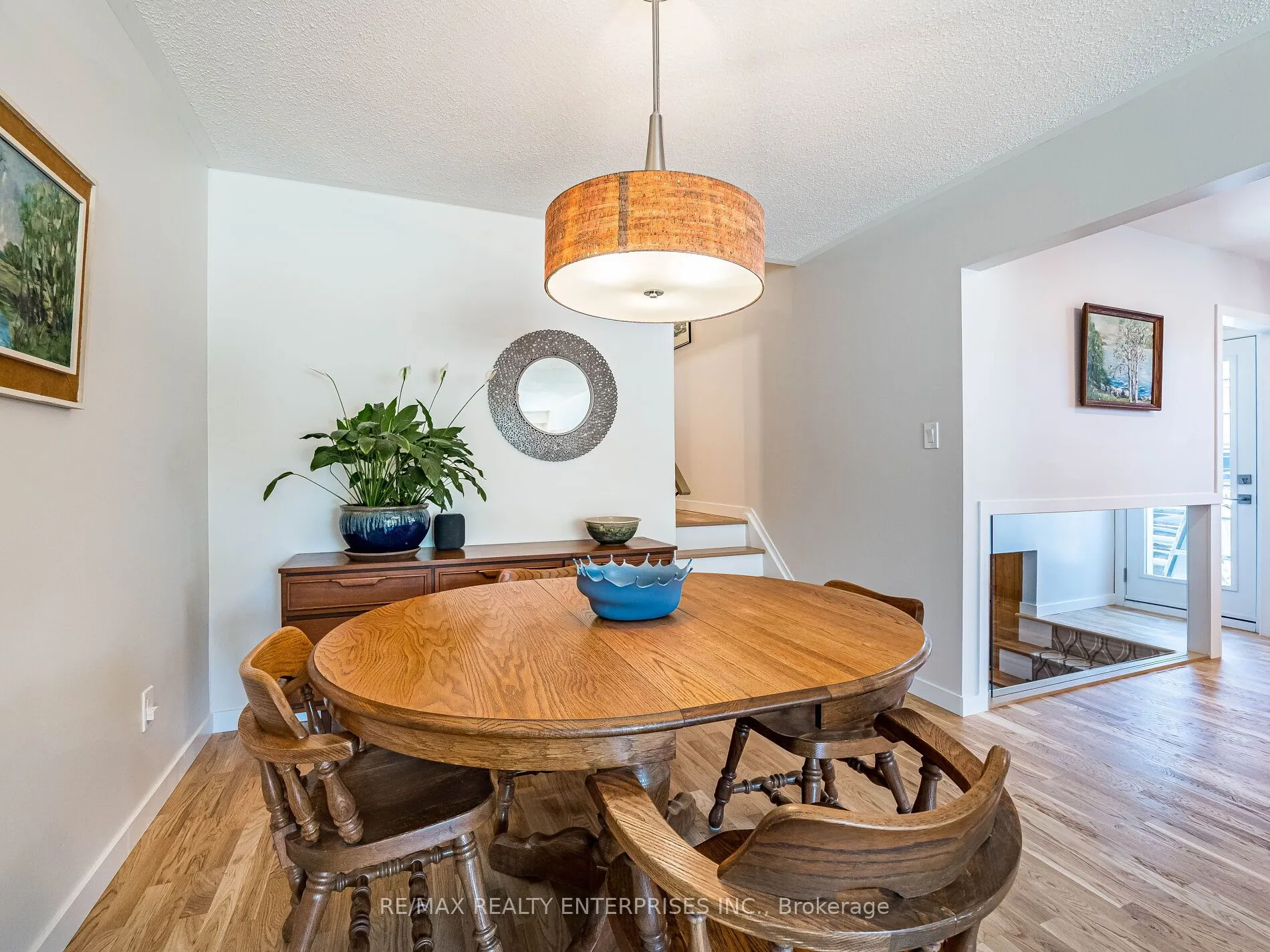 2814 Hollington Crescent