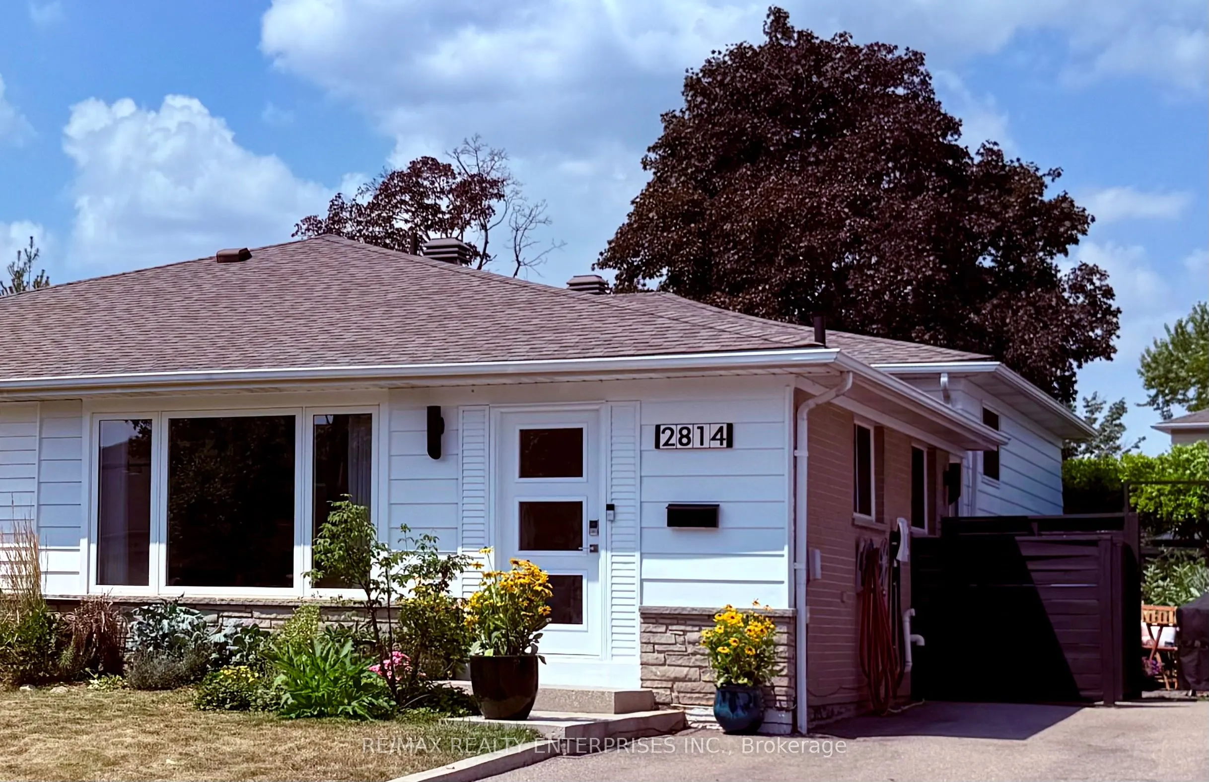 2814 Hollington Crescent