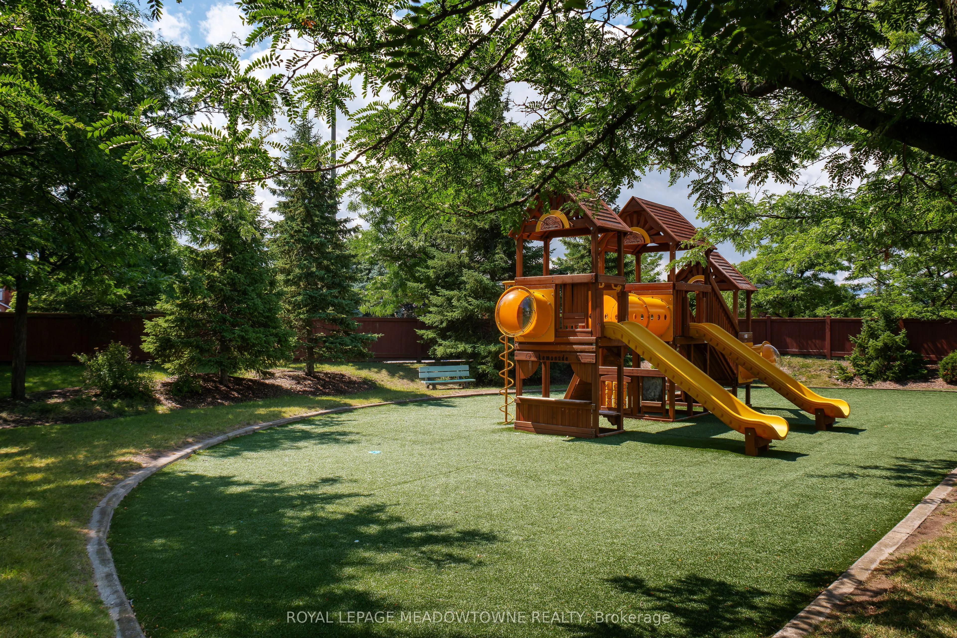 1285 Bristol Road W, #15