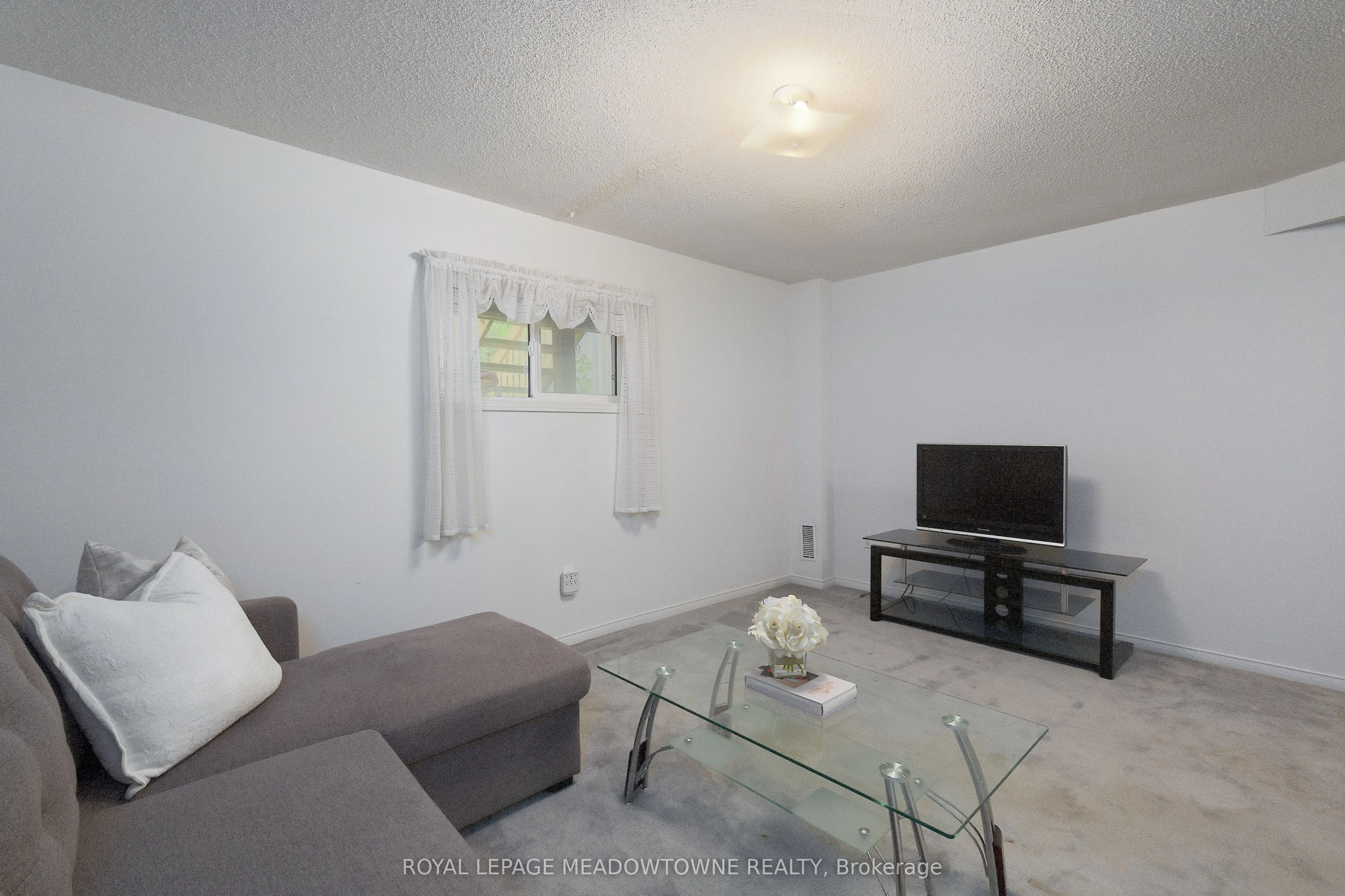 1285 Bristol Road W, #15