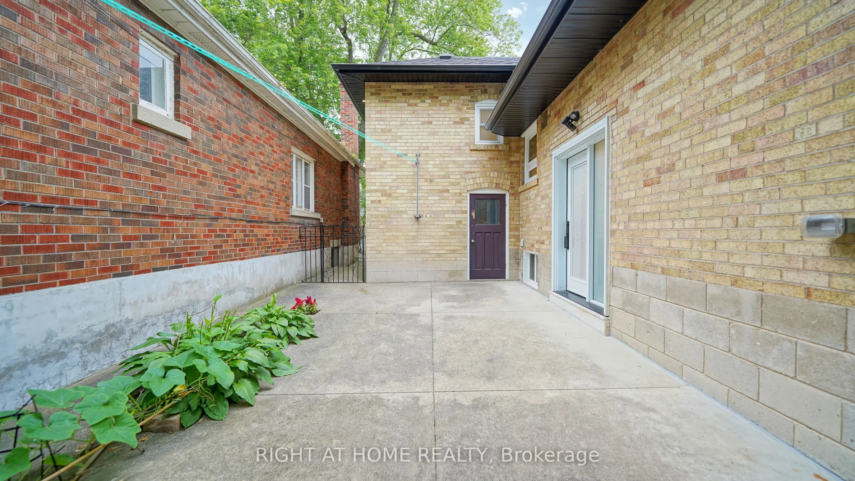 5 Mattice Road