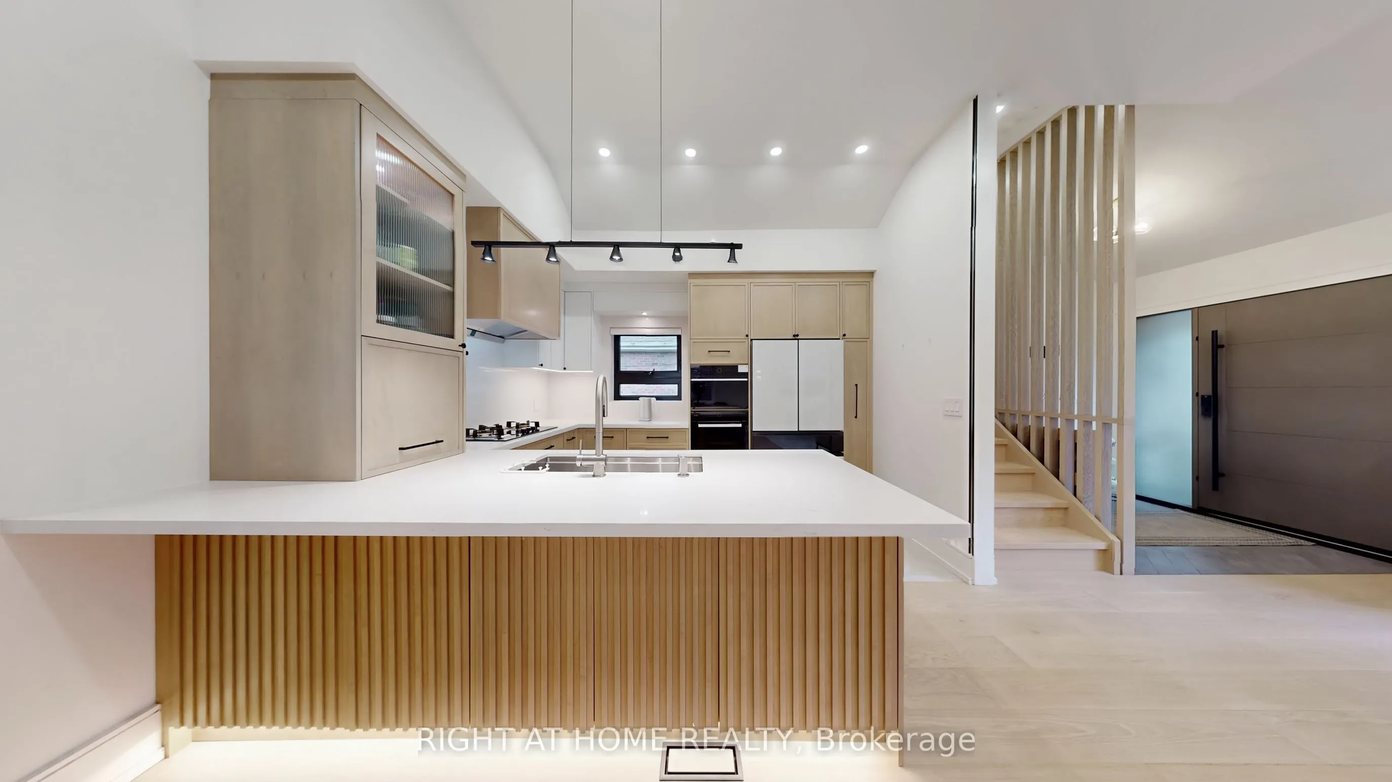 5 Mattice Road