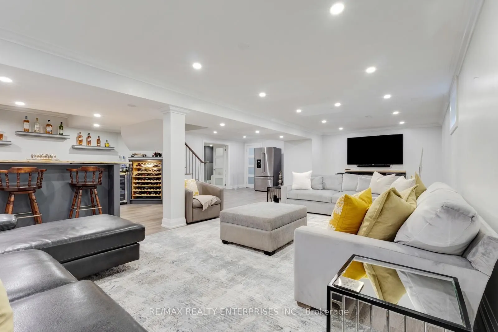807 Indian Road