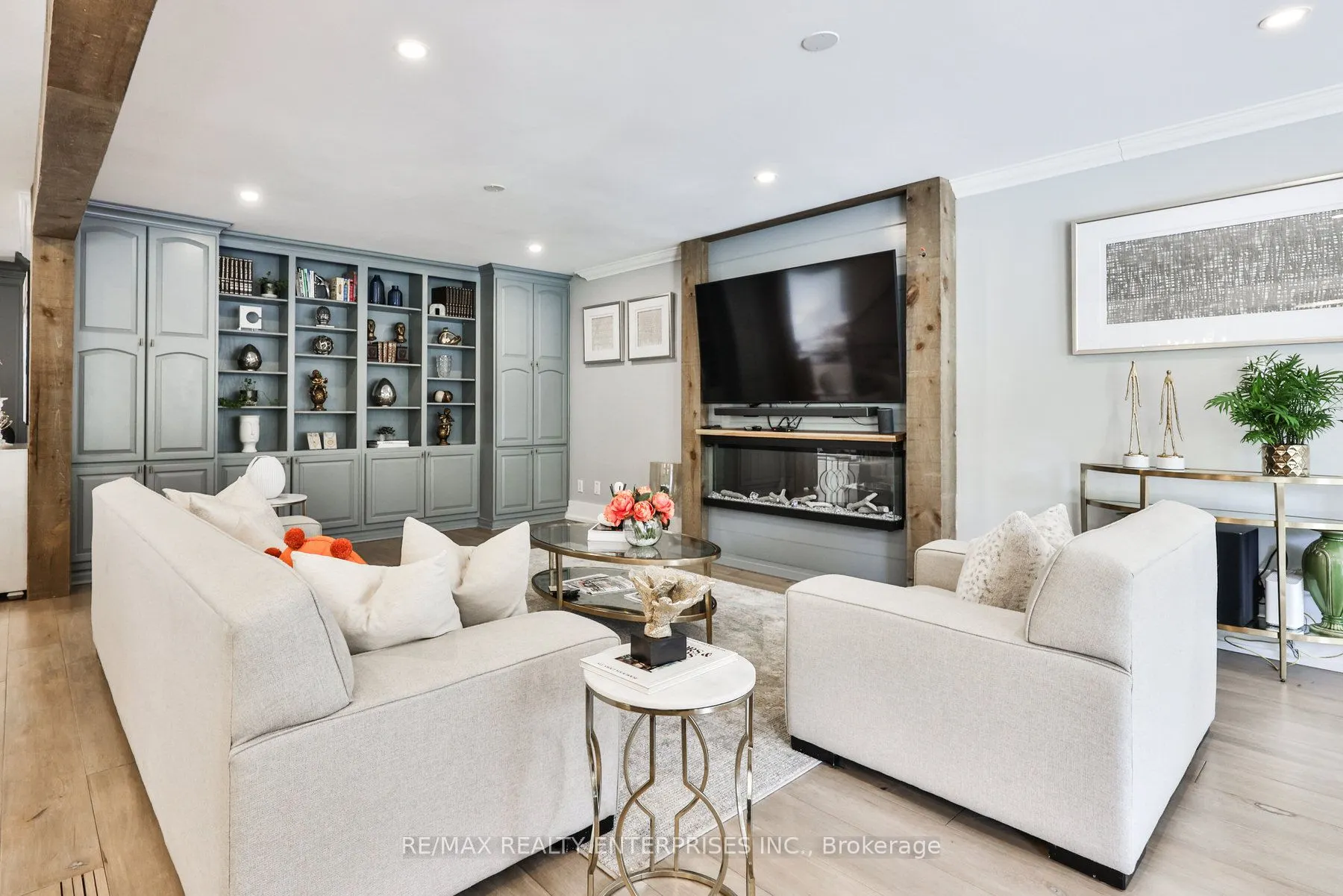 807 Indian Road