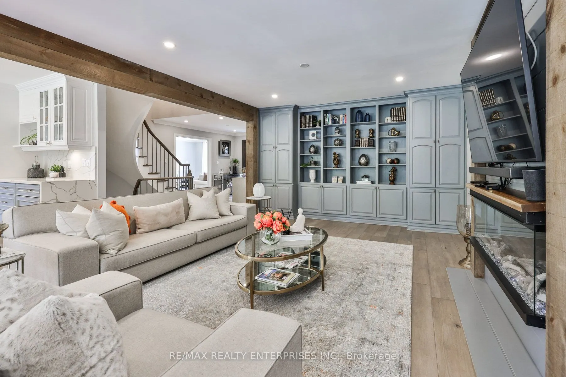 807 Indian Road