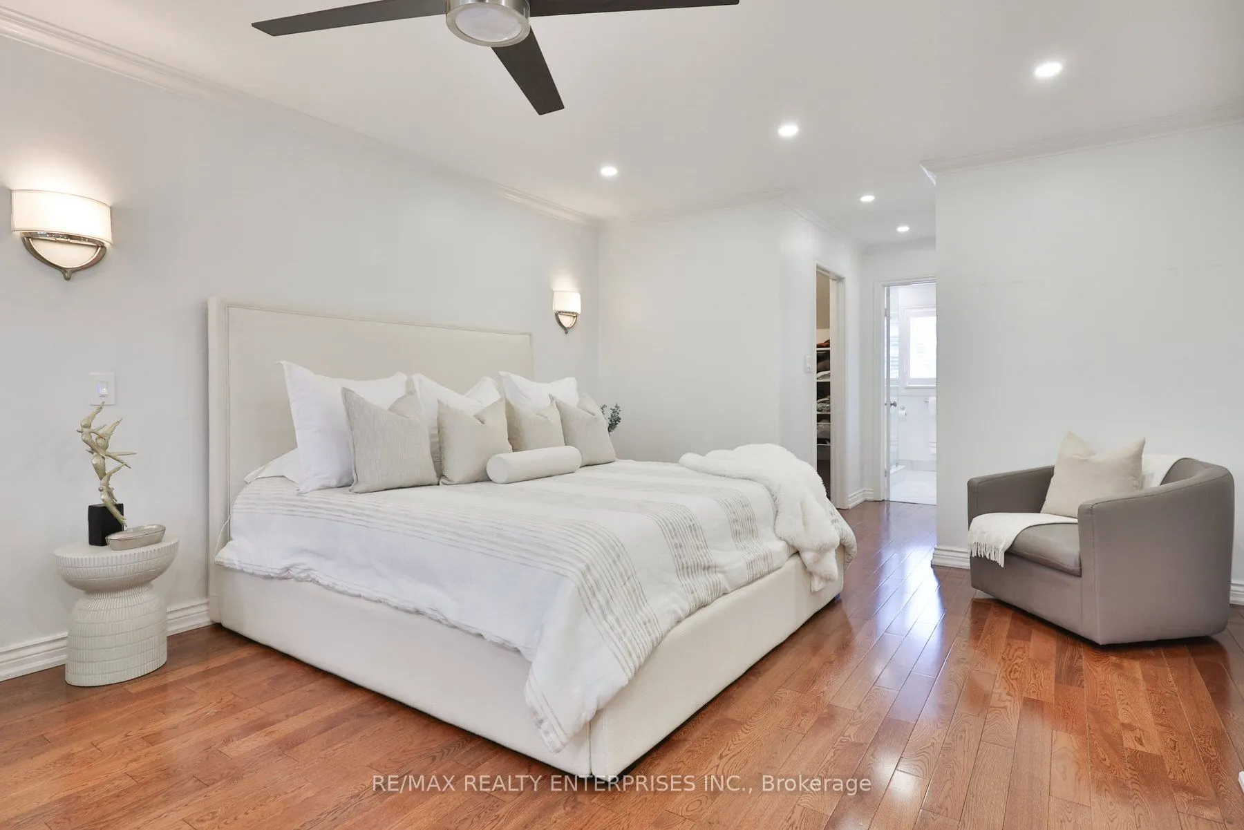 807 Indian Road