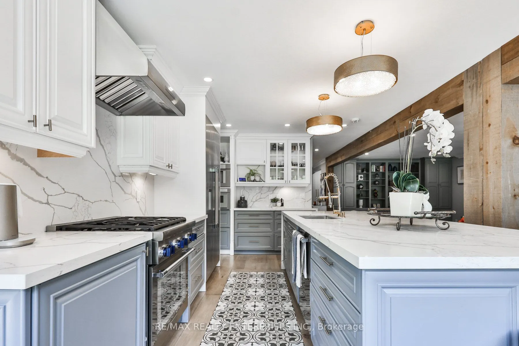 807 Indian Road