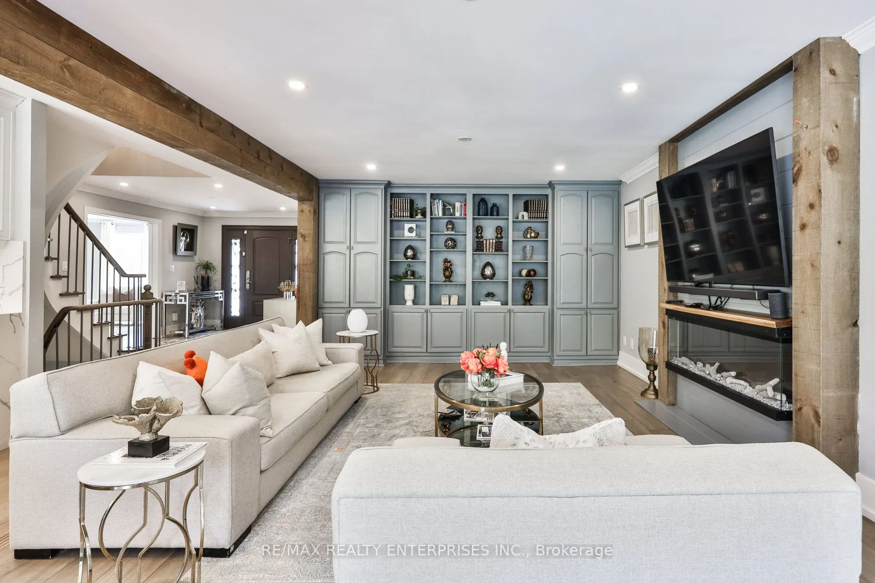 807 Indian Road