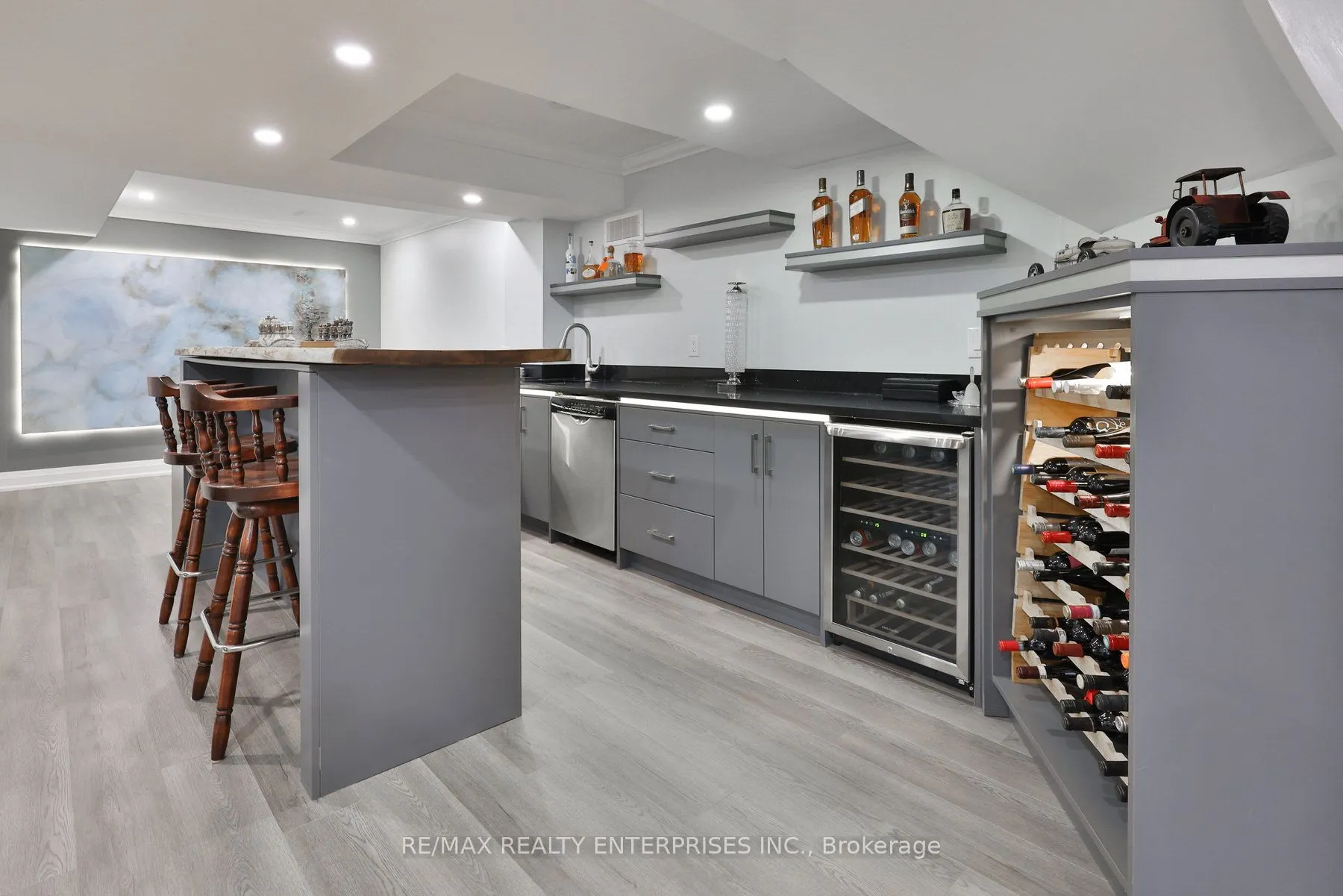807 Indian Road