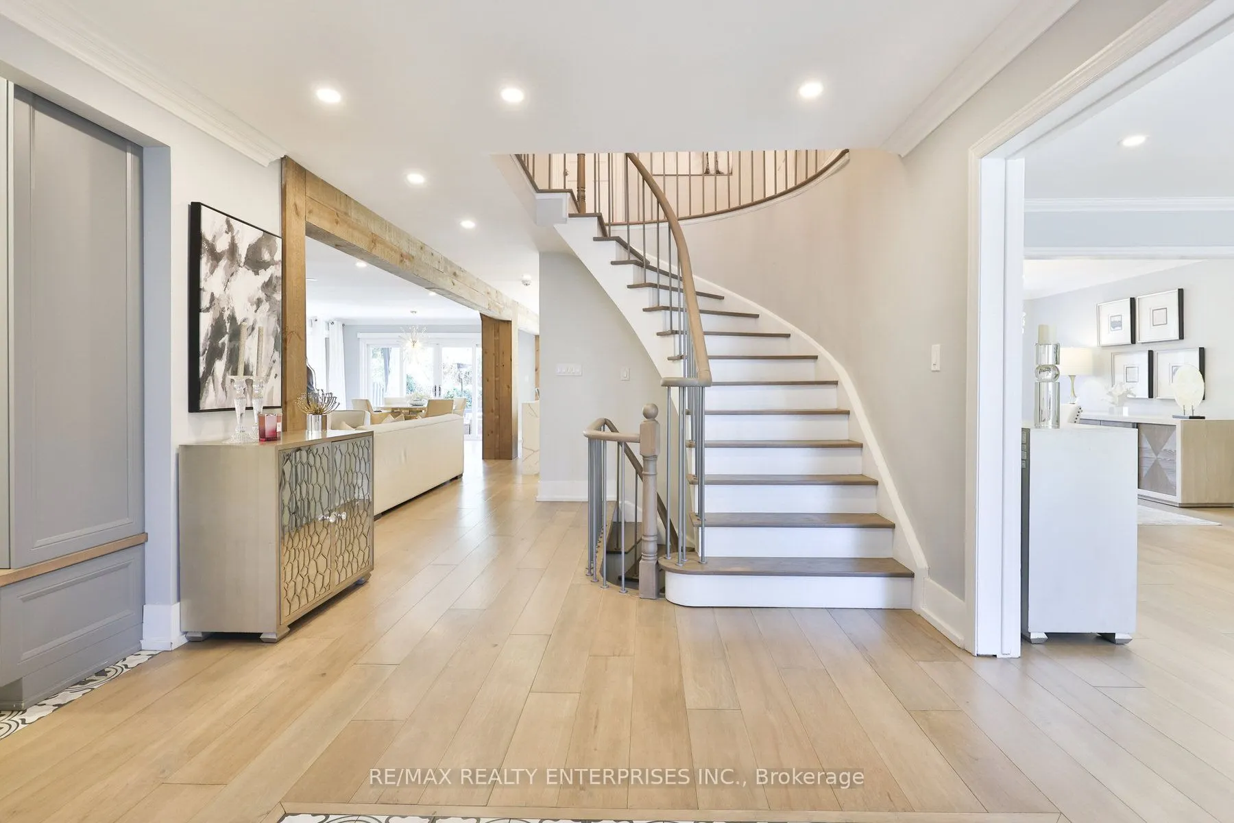 807 Indian Road