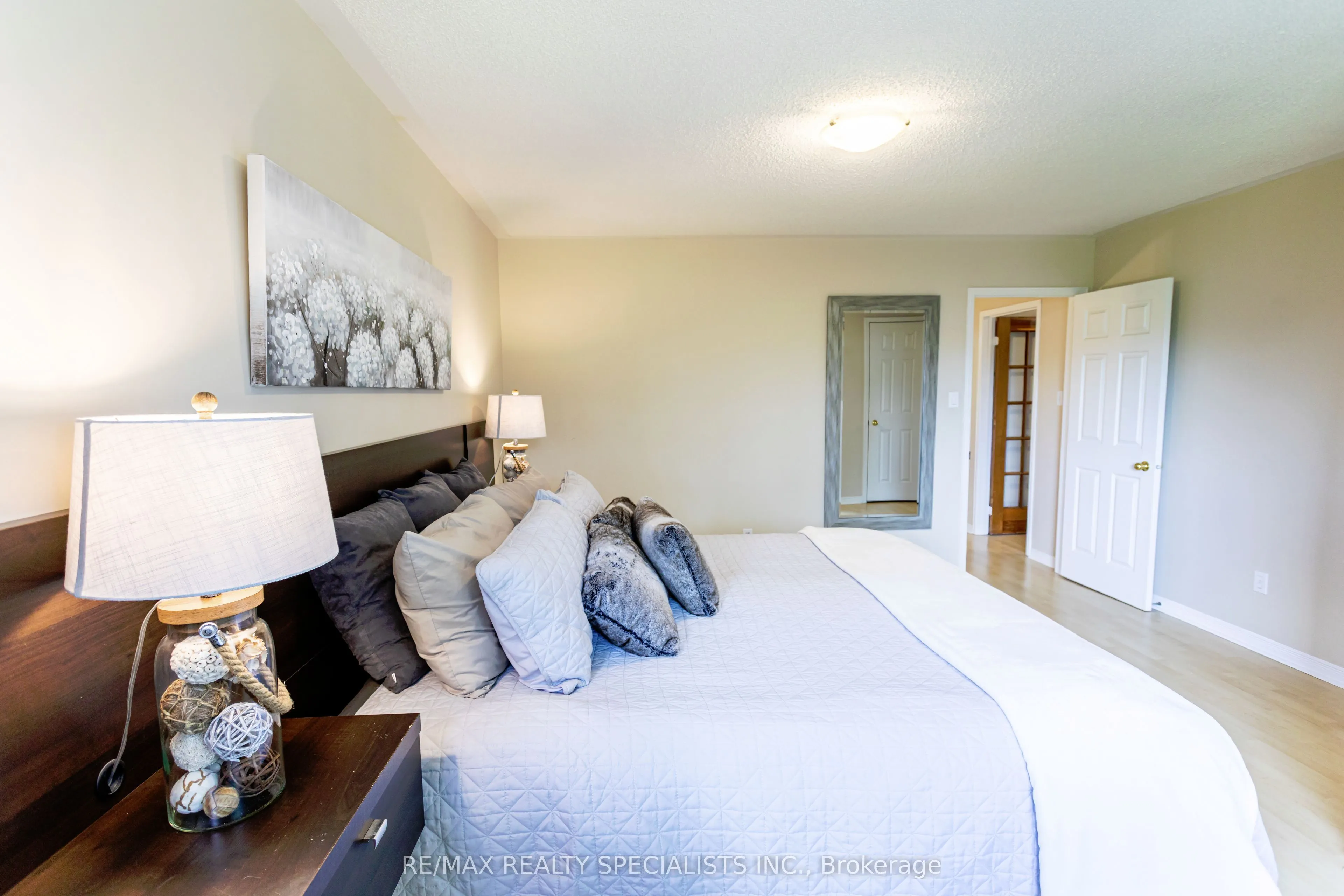 3872 Periwinkle Crescent