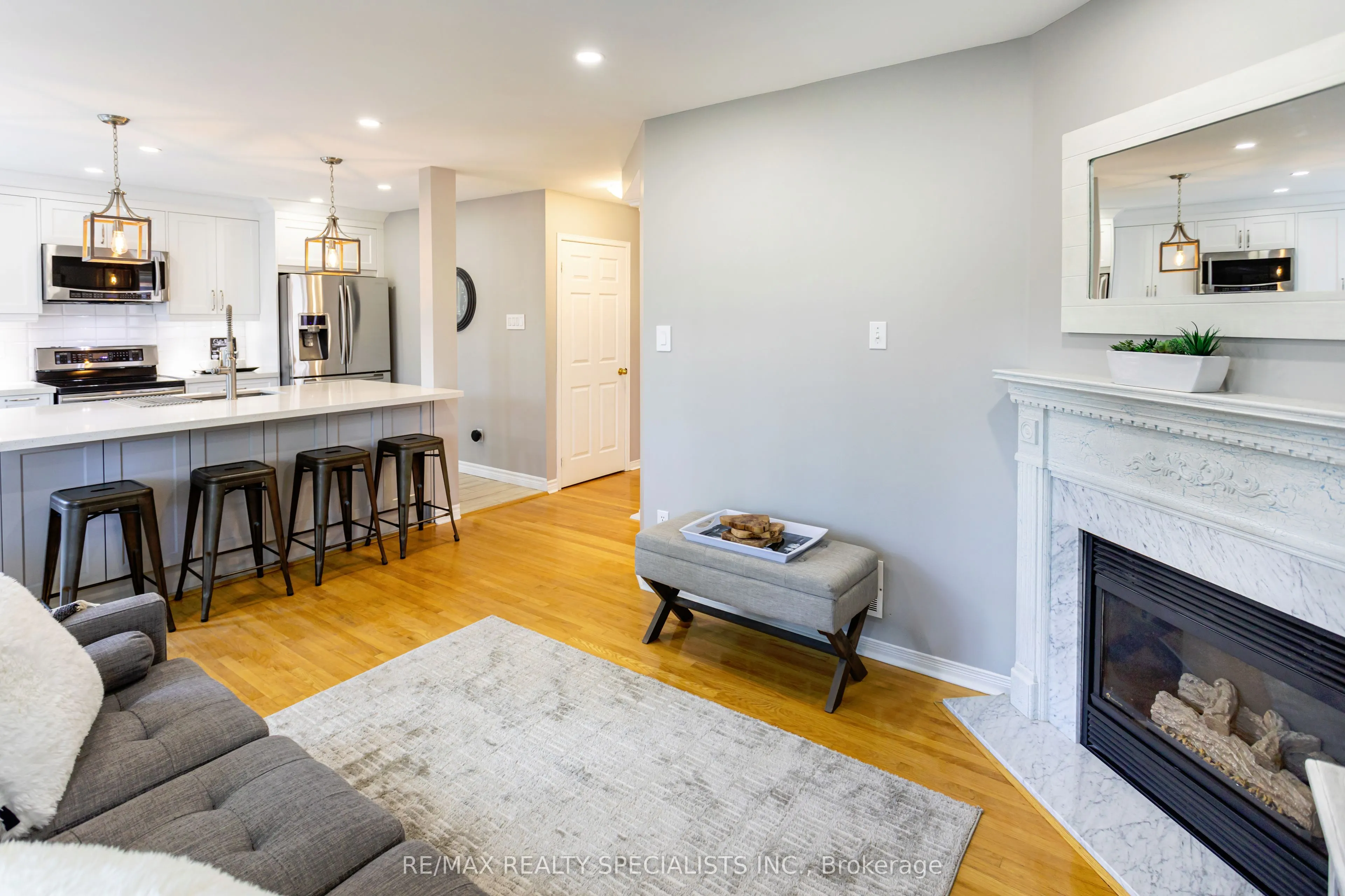 3872 Periwinkle Crescent