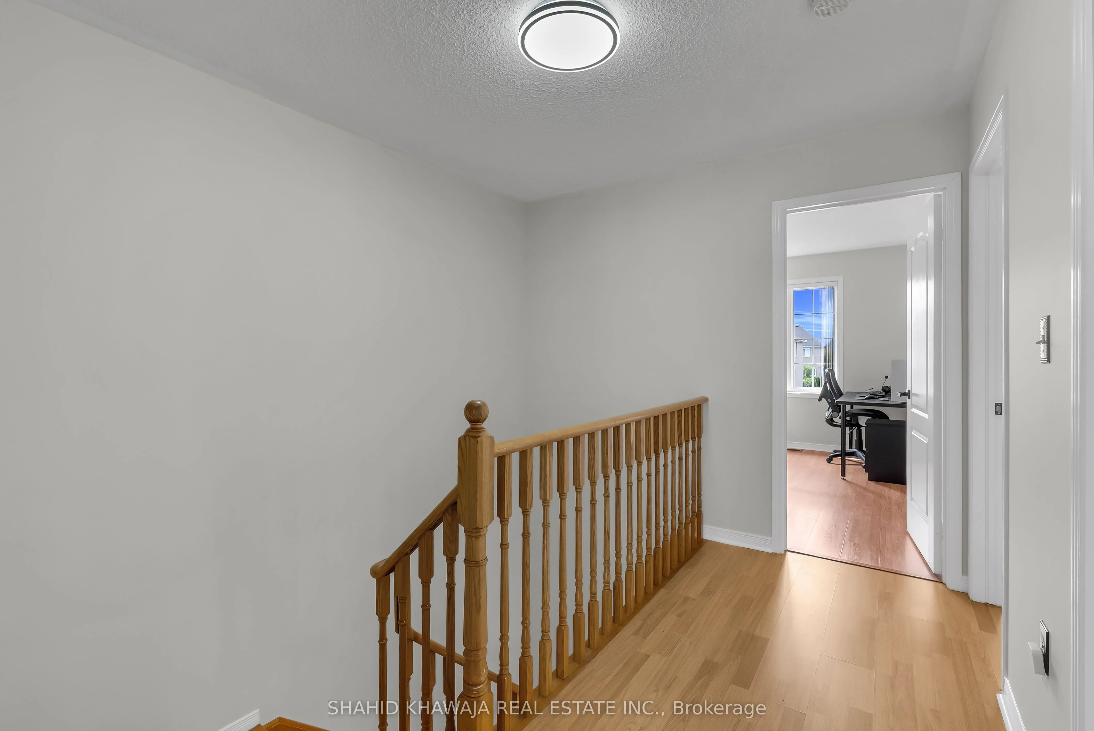 3052 Hawktail Crescent