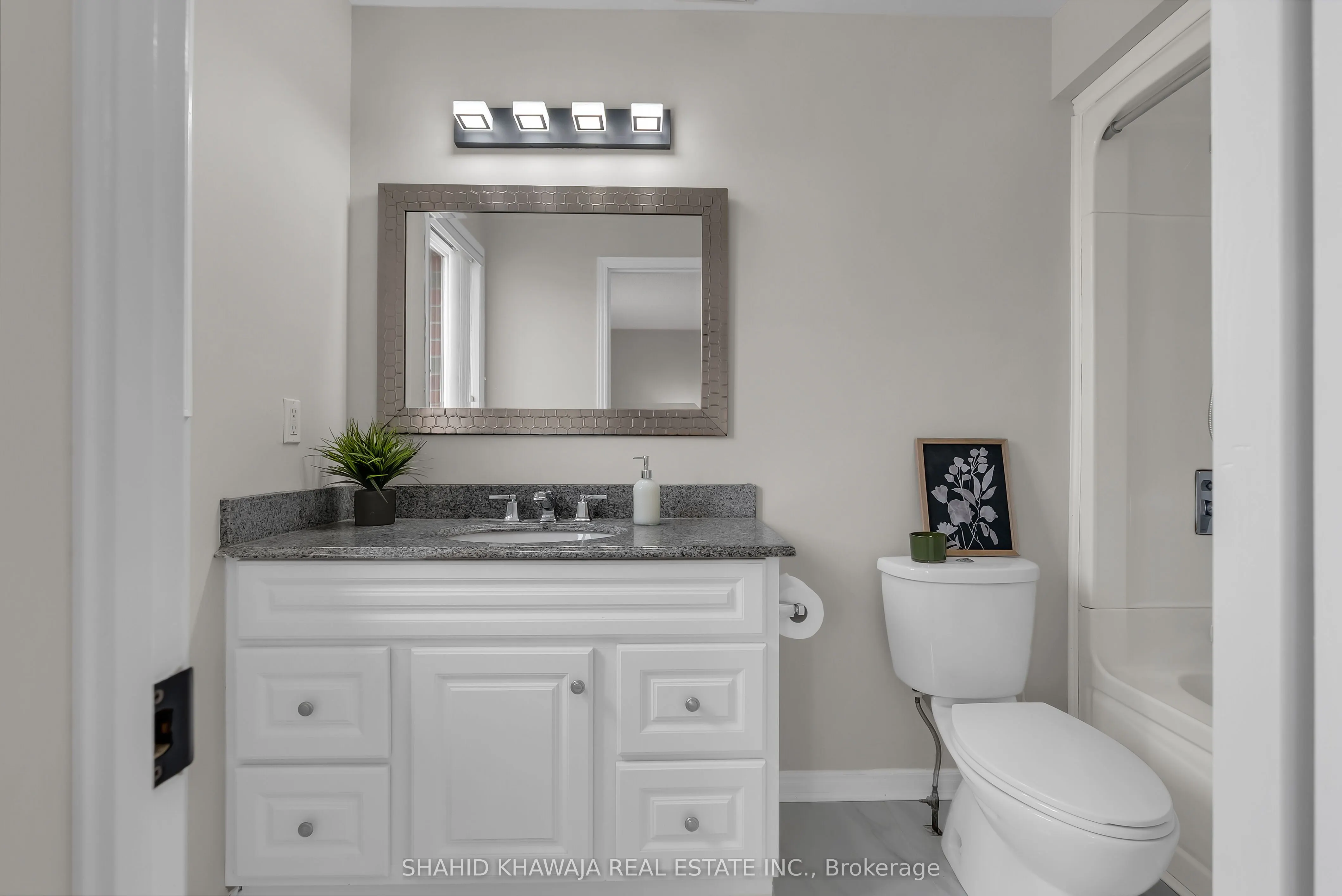 3052 Hawktail Crescent