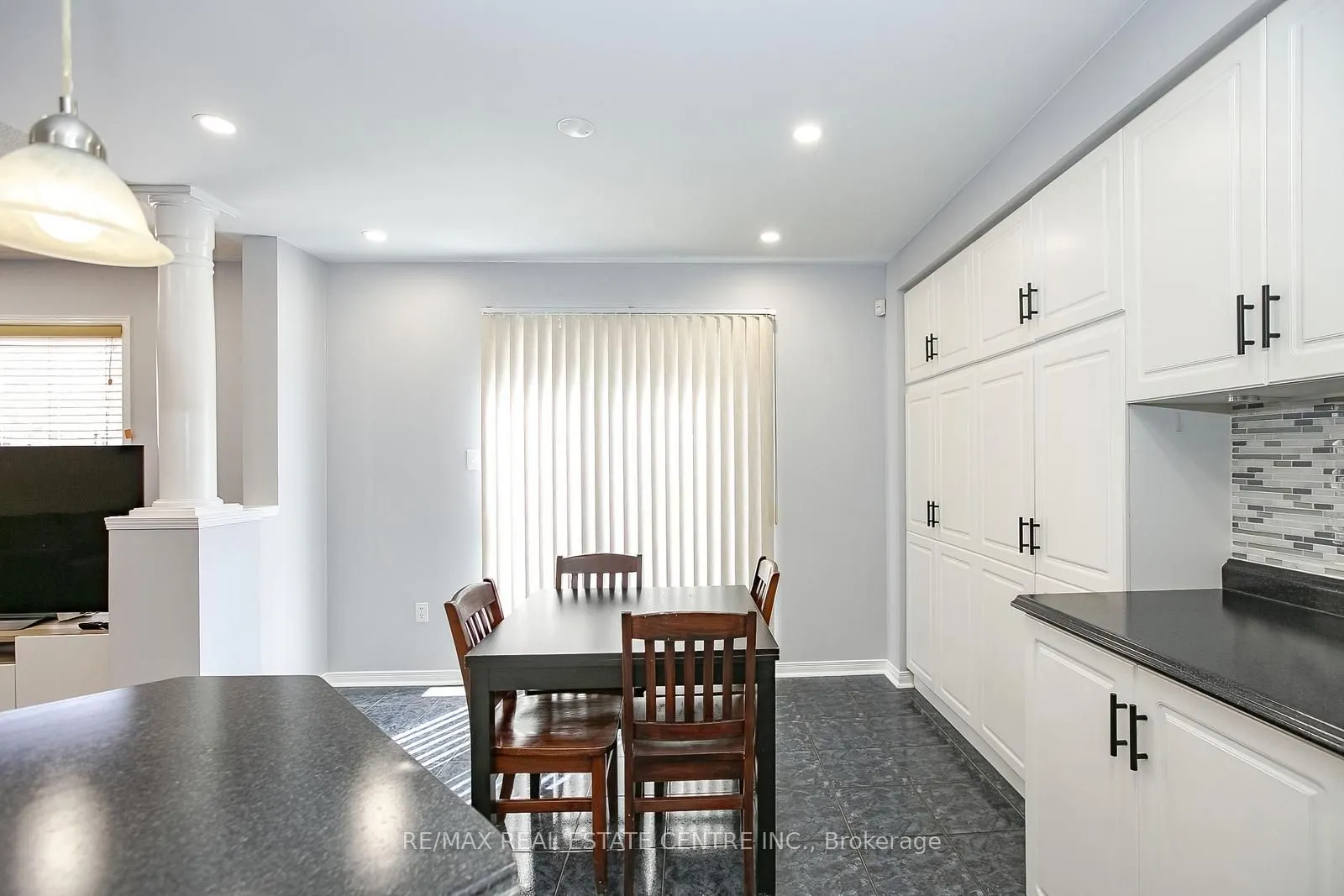 11 Jewel Crescent