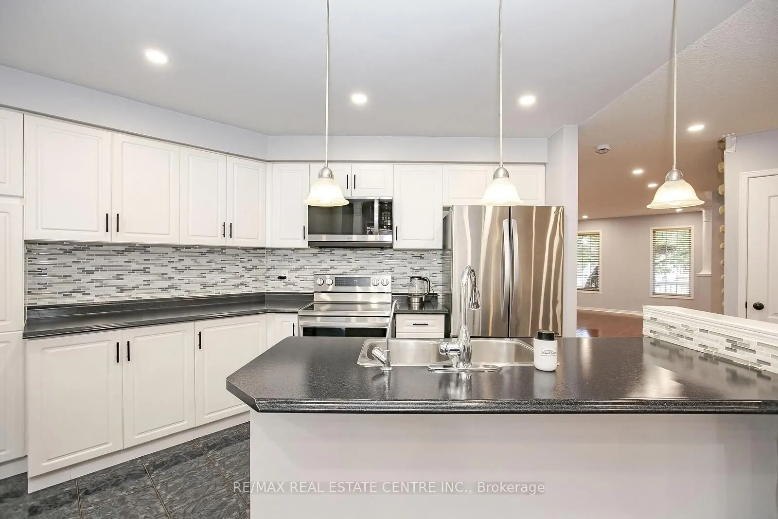 11 Jewel Crescent