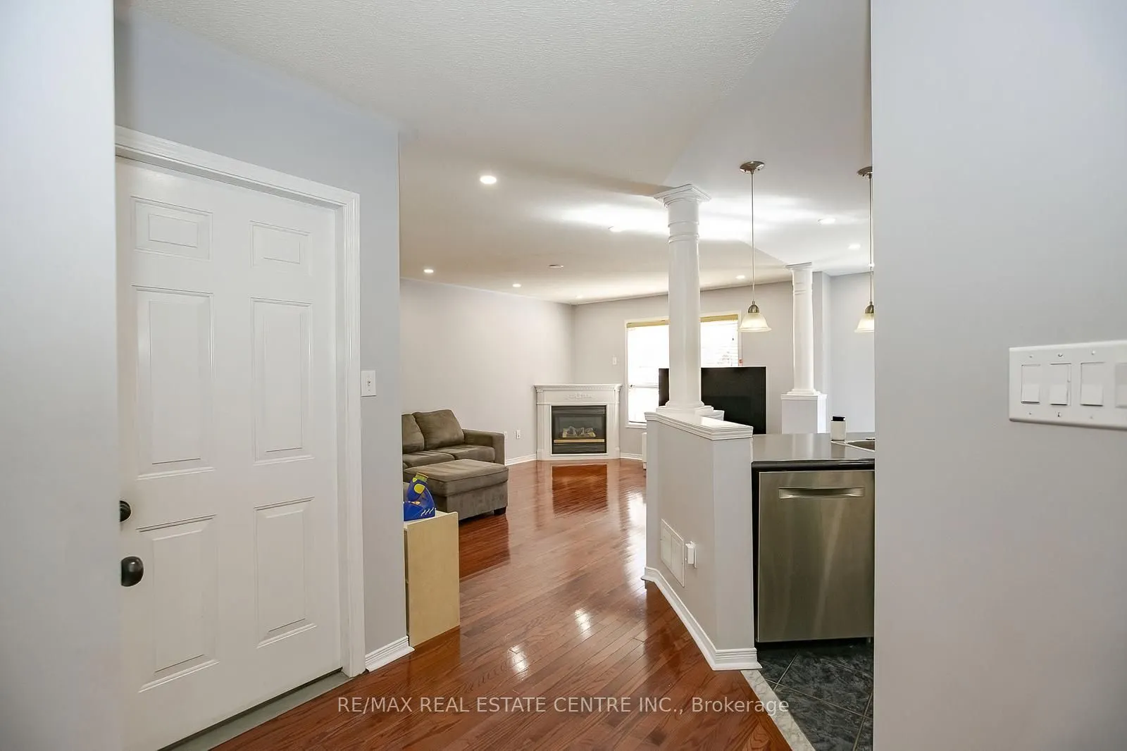 11 Jewel Crescent