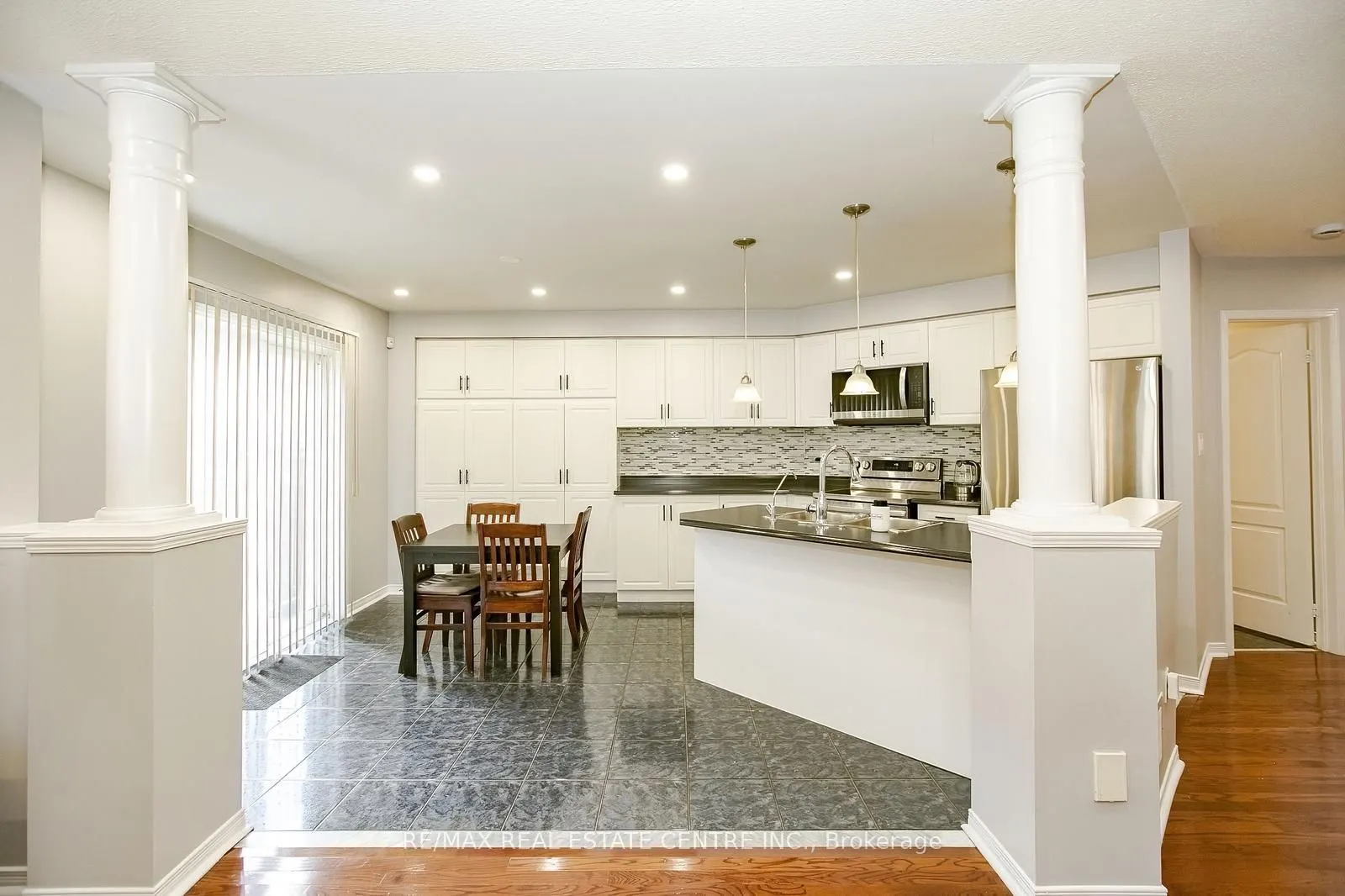 11 Jewel Crescent