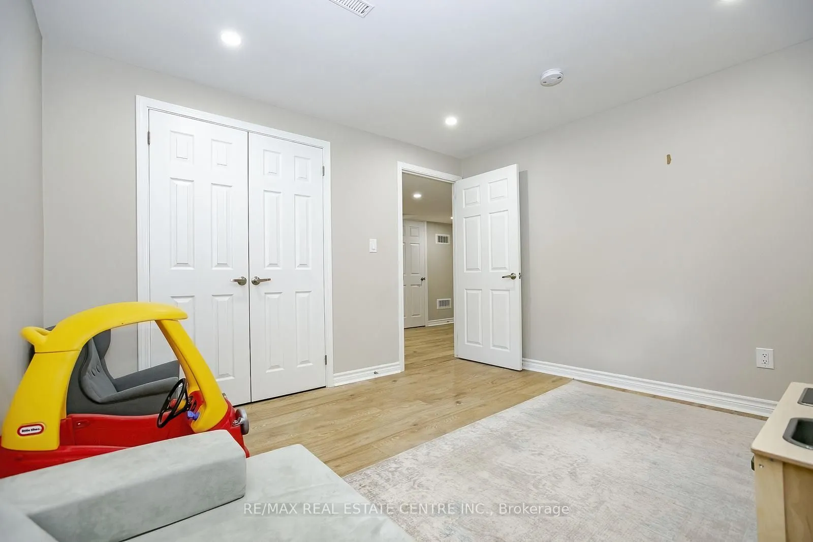 11 Jewel Crescent