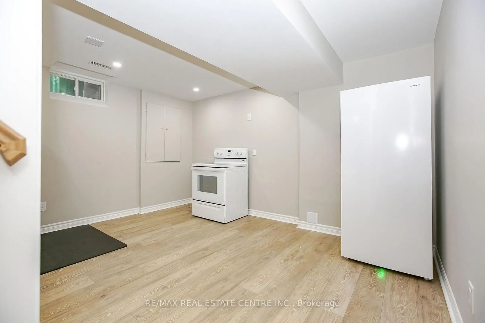 11 Jewel Crescent